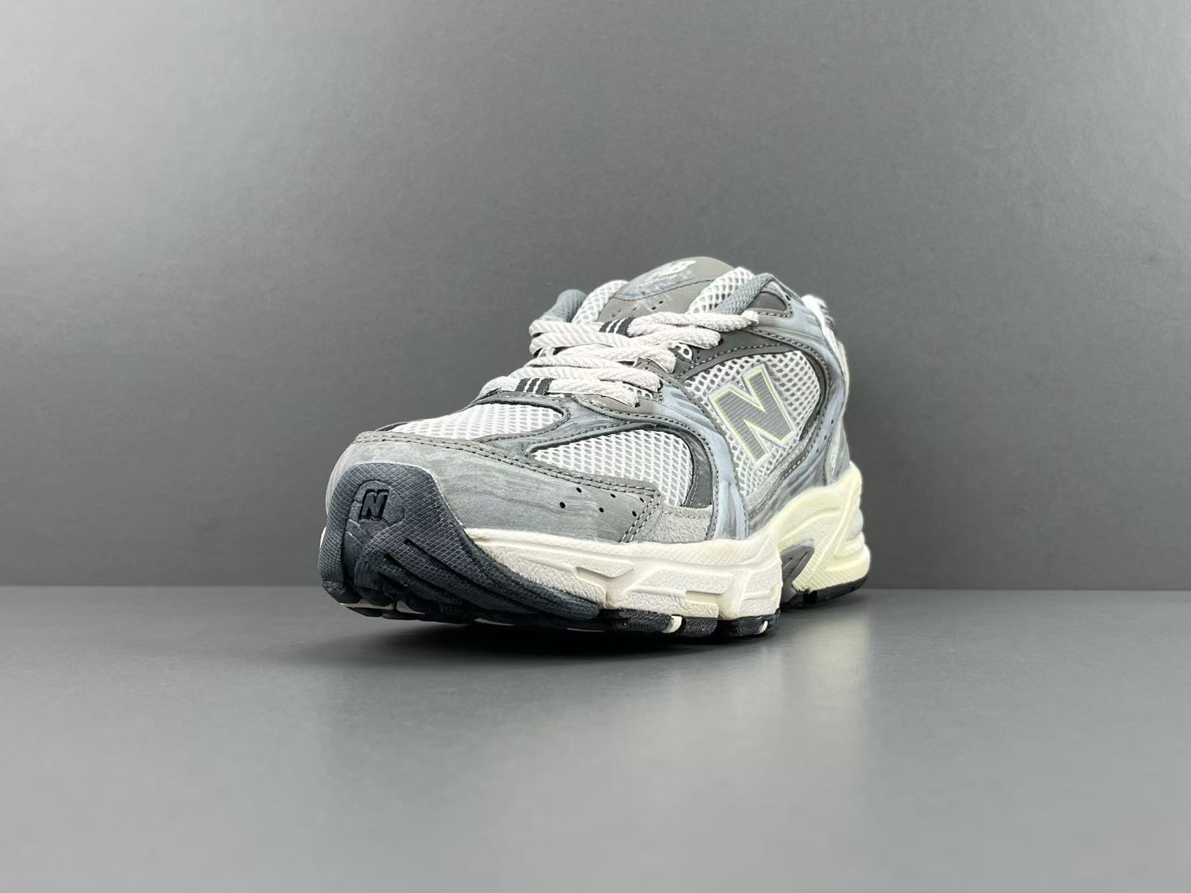 New Balance 530 M530TG