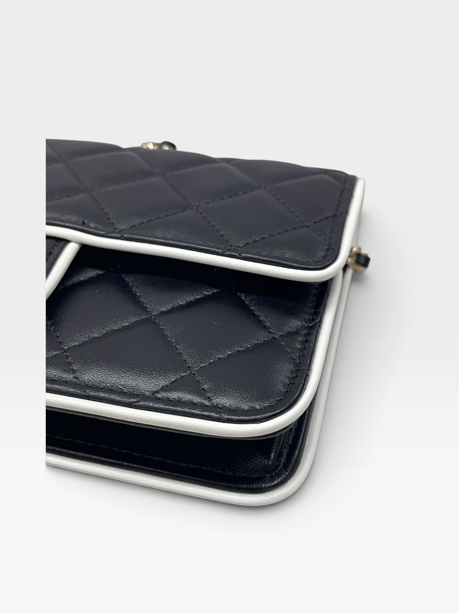 Pre-Owned CHANEL Flap Bag / Product Code: K090418