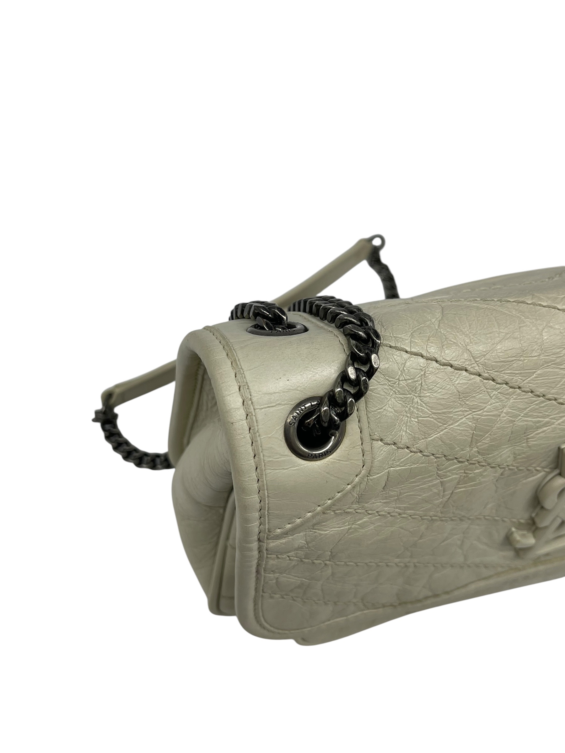Pre-owned YSL NIKI WHITE / Product Code: 071404