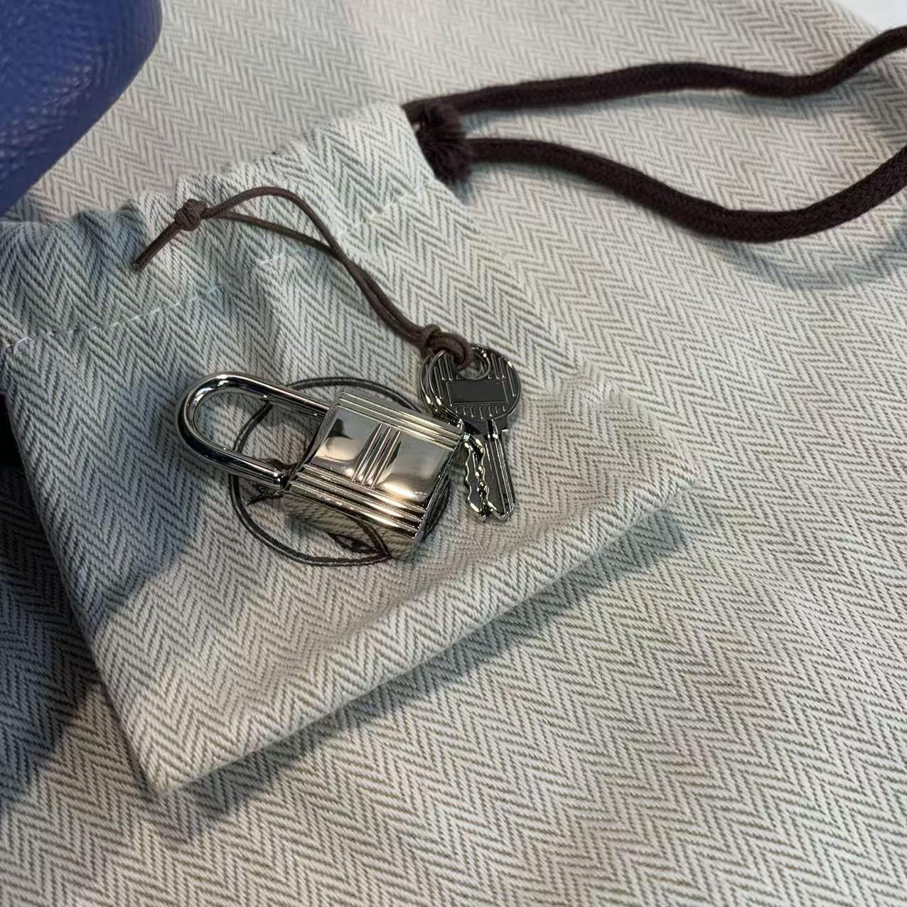 Hermes Picotin22 菜籃子銀扣水桶包 