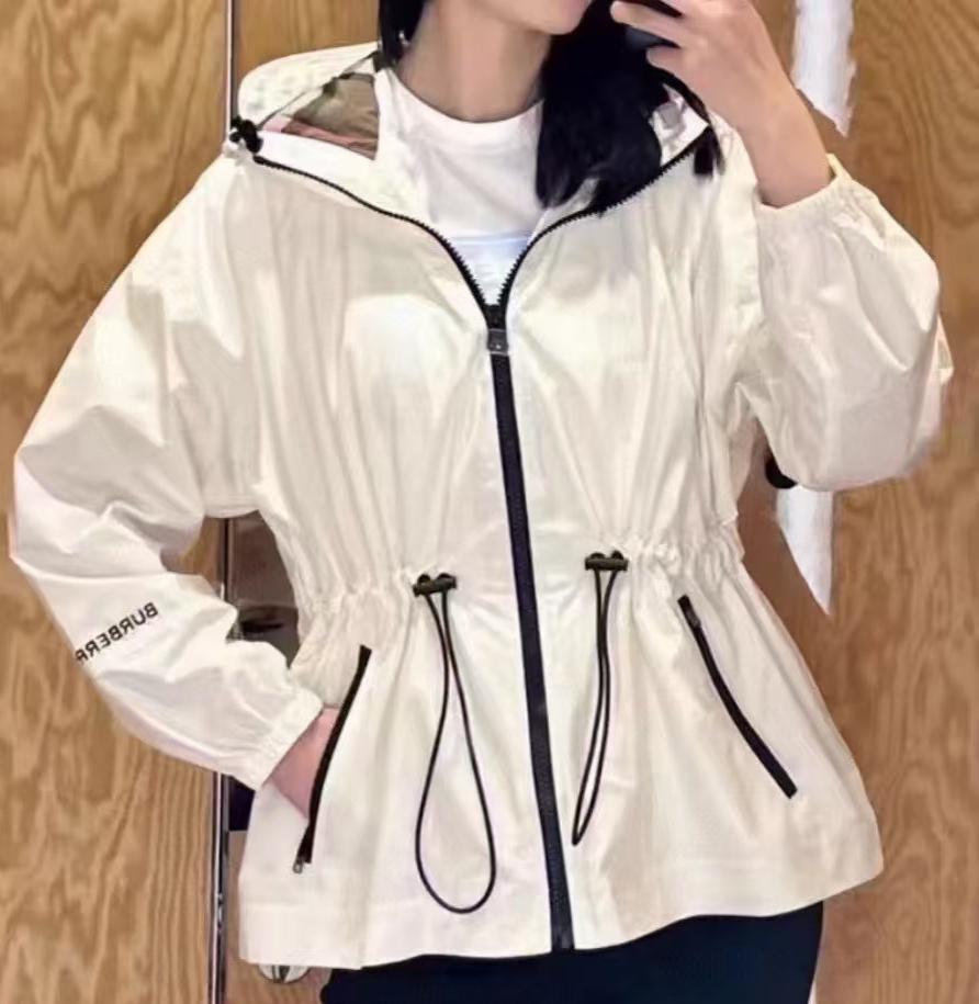 預購  Burberry🌈🌈折扣款 女士收腰外套Sale