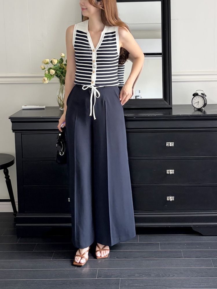 The Effortless Stripe Vest (White)