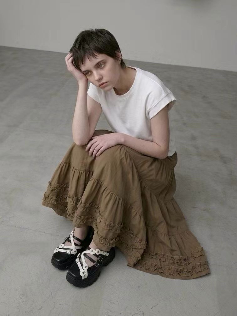 純色寬鬆短袖上衣