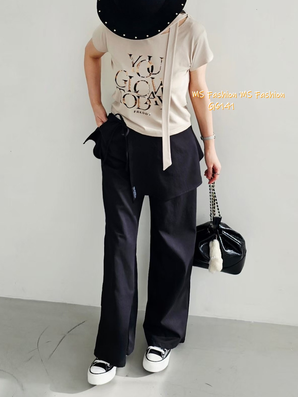 G6141 韓國🇰🇷型格字母閃石top