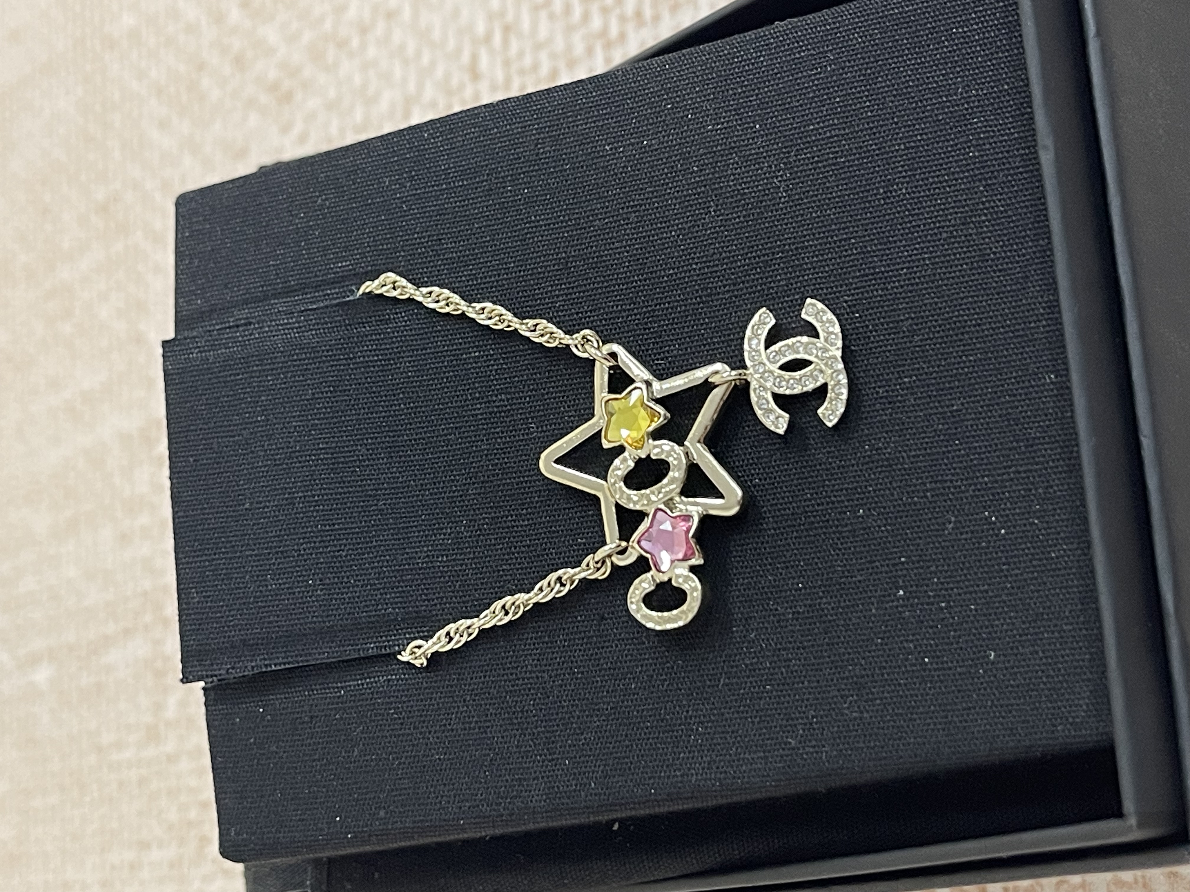 Pre-owned Chanel Necklace / Product Code: 26042406