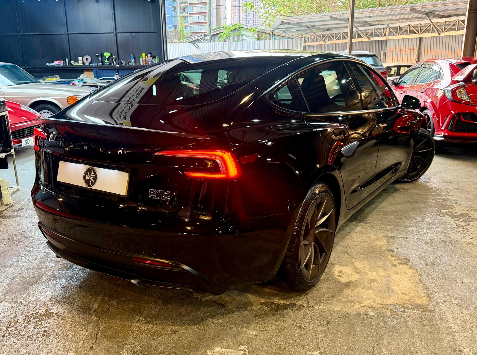 TESLA Model 3 Highland Performance 2024