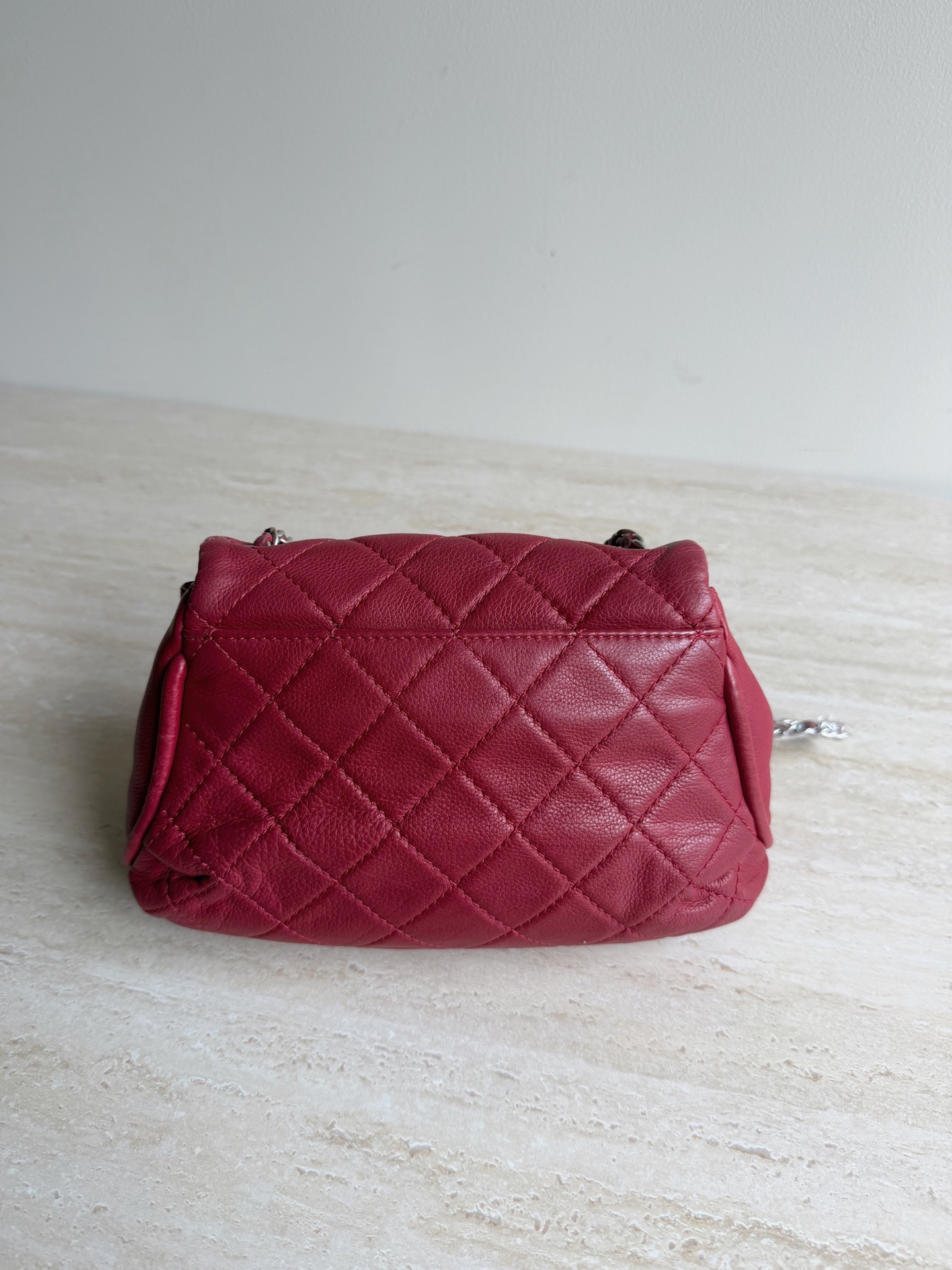 【預訂貨品】Chanel紅色菱格元寶包 