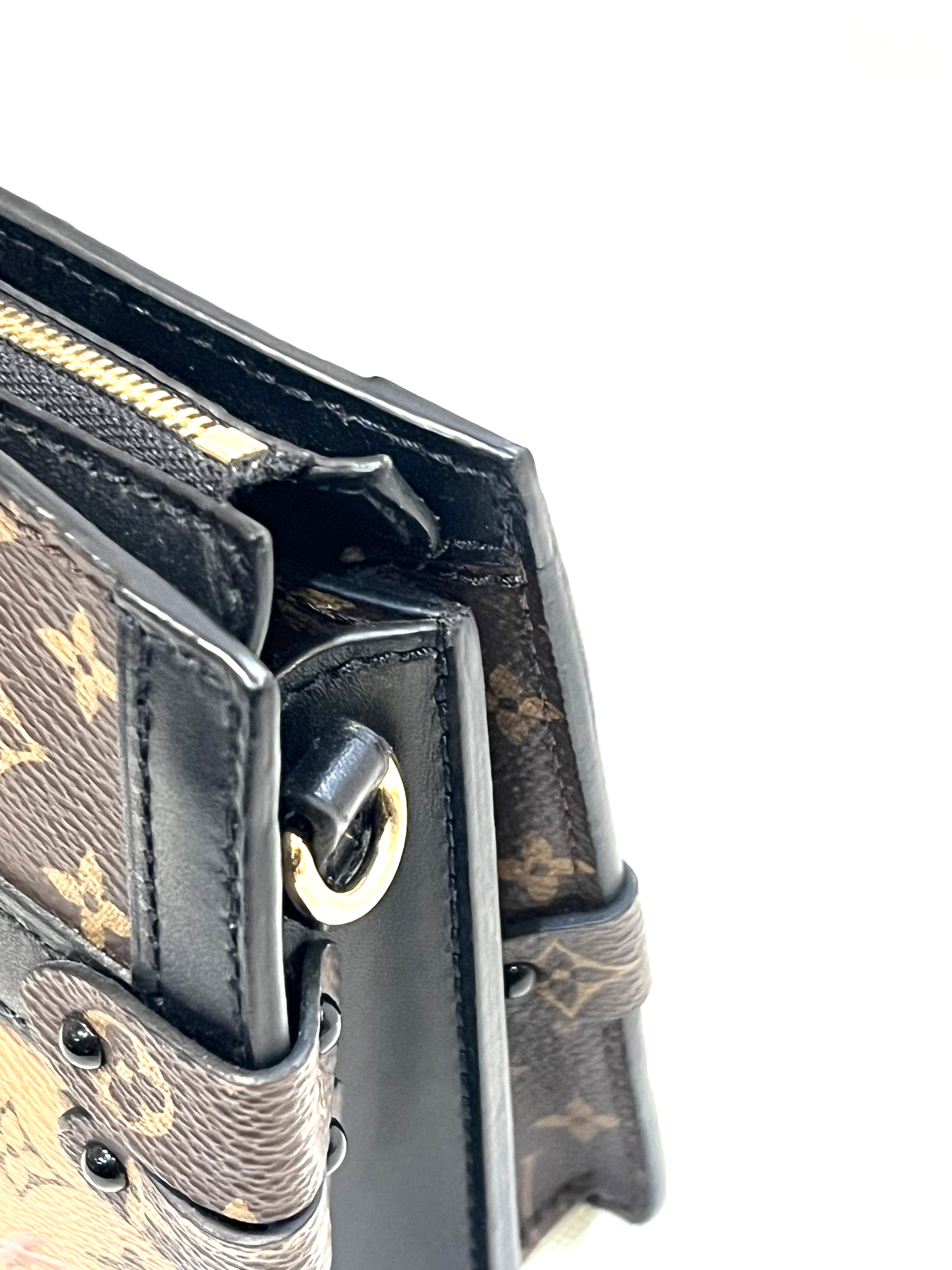 Pre-Owned Louis Vuitton Monogram Reverse Trunk Clutch / Product Code:26041111