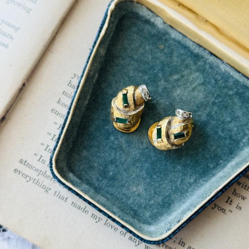 Vintage Designer Pierre Cardin Emerald Green Clip Earrings（MW232）