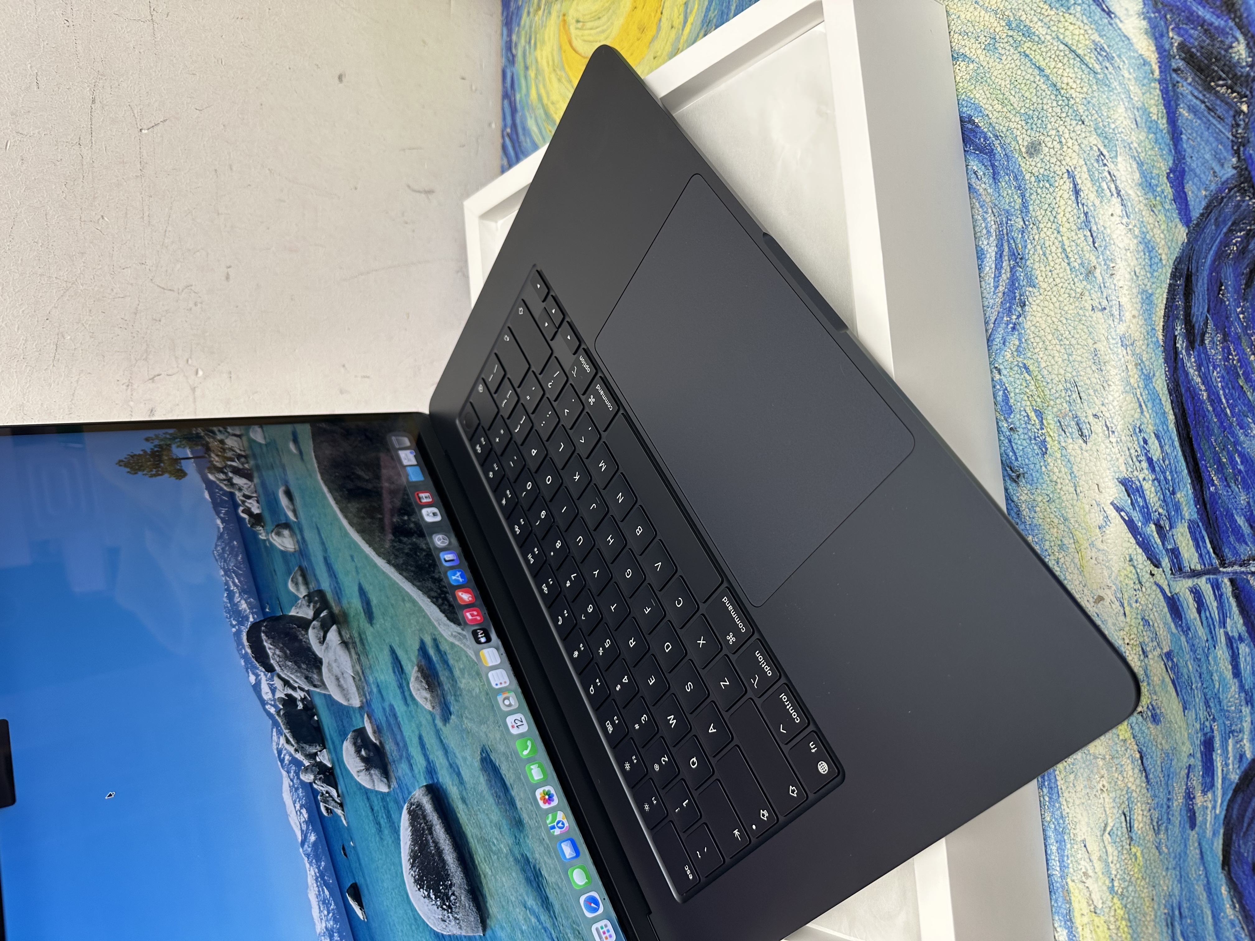 #6247 未使用品APPLE  MacBook Air M5 2026 M5 CPU/ 16GB Ram/512GB SSD/10核心GPU/Liquid Retina Mon/15吋/藍色/Gaming Laptop / Notebook / 超強續航能力/ 原廠保養/ 文書機 / 畫圖 / 剪片 / Movie / Netflix / 香港行貨✨