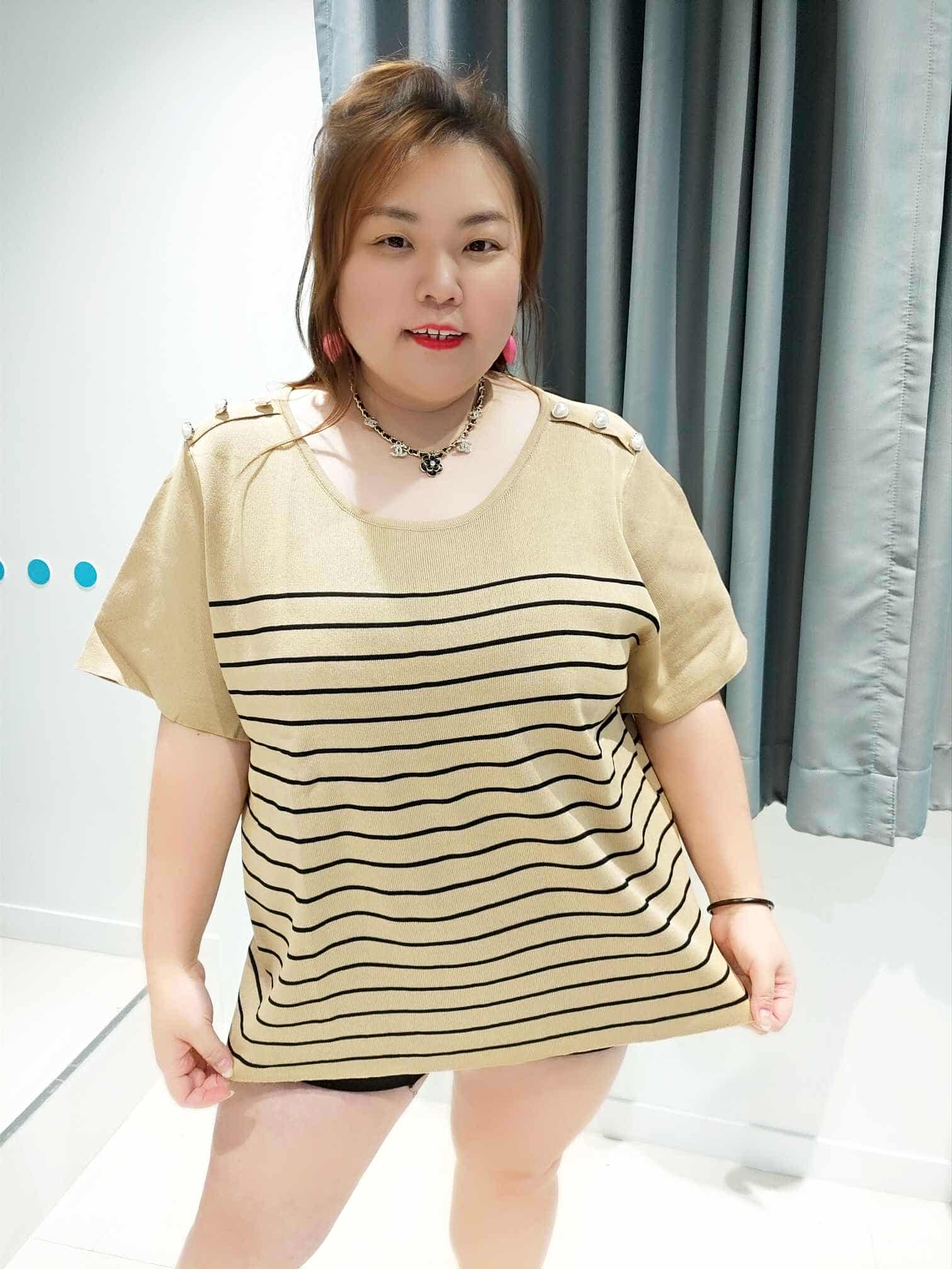 DSF07 肩珍珠钮设计针织上衣