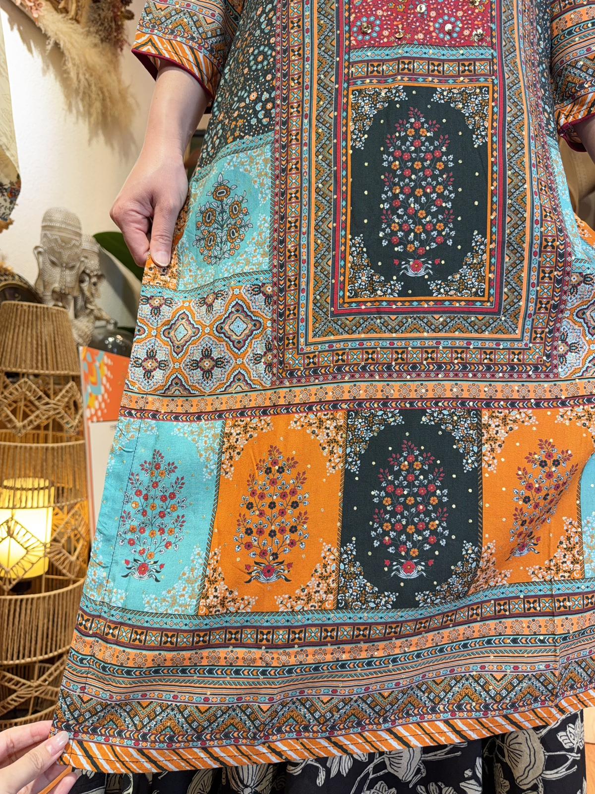 2163 Vintage Kurta 42"