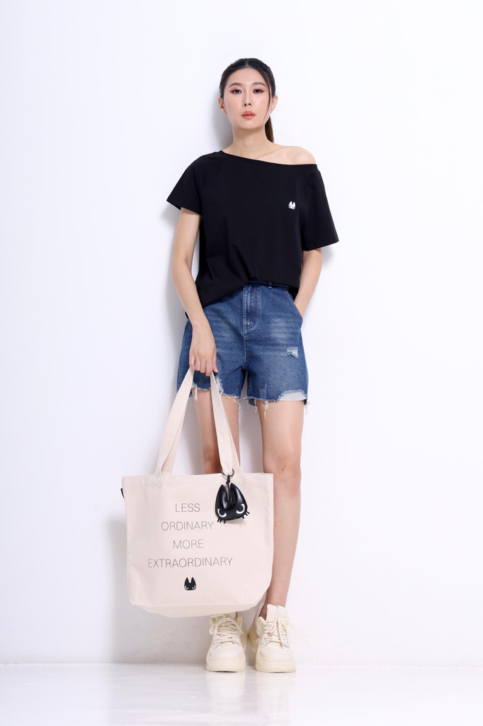 CP1636 Edge Muse Distressed Denim Shorts