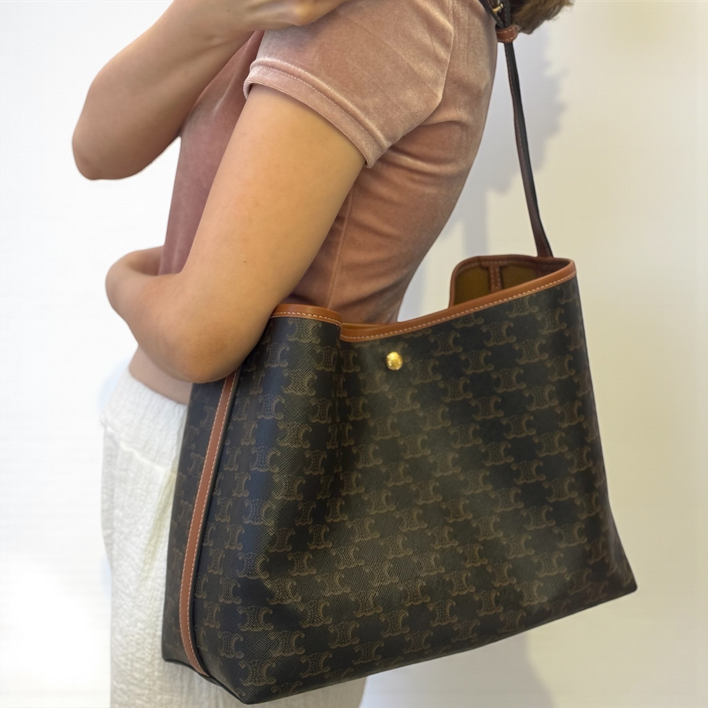 未使用品 Celine Soft SOFT SHOPPER BAG IN TRIOMPHE CANVAS