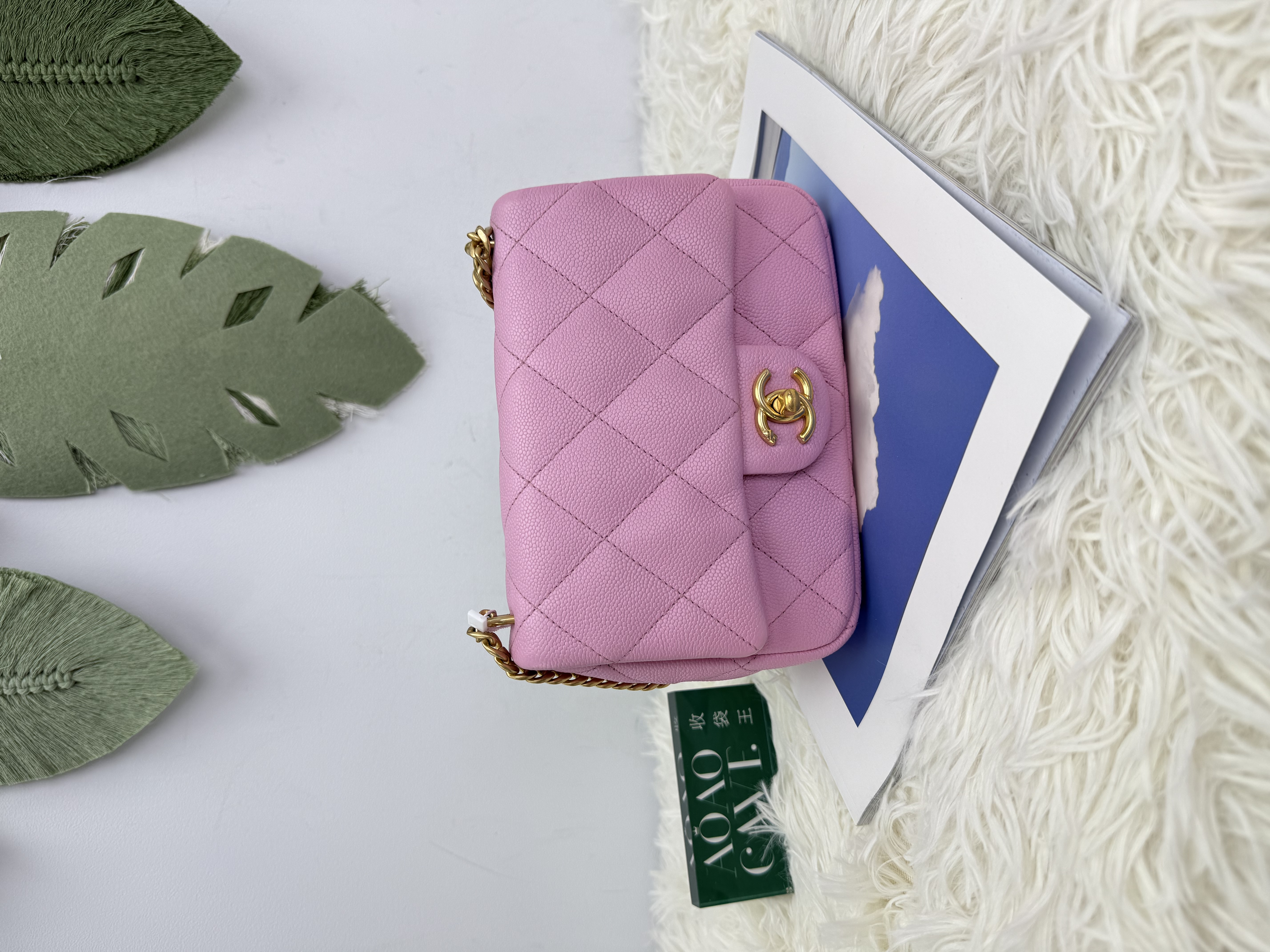 CHANEL 🤍PRE OWNED 23P 粉色愛心調節扣荔枝皮 方胖子🩷