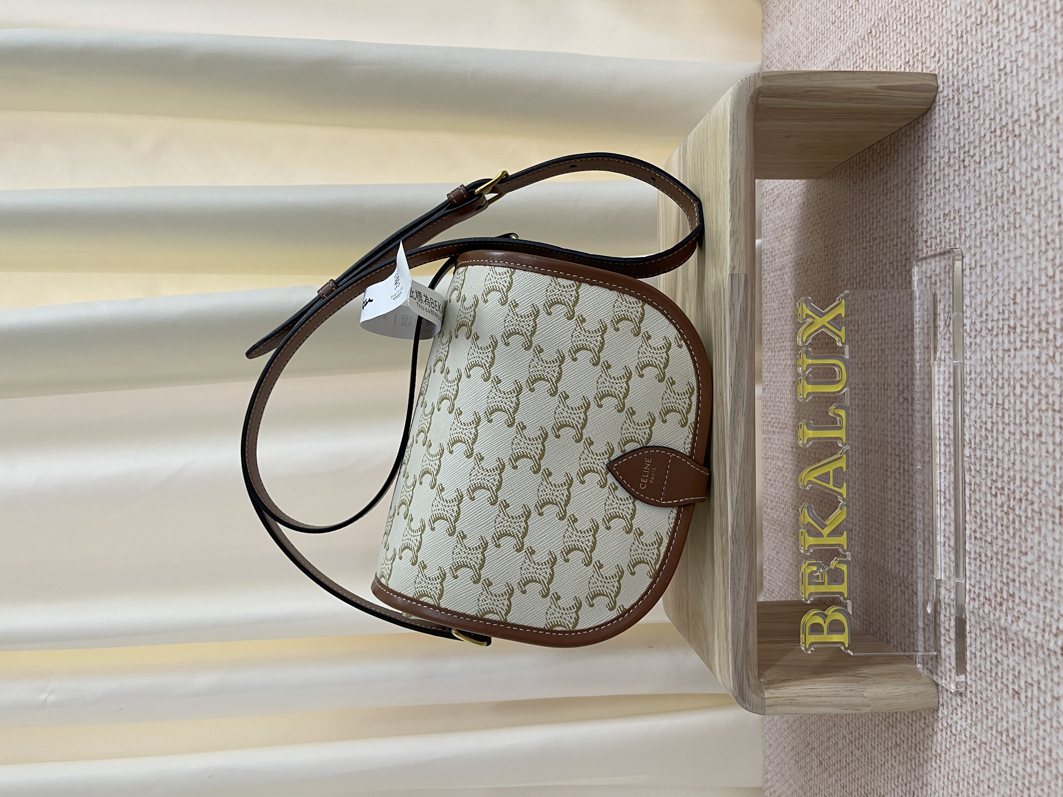 Pre-owned Celine Folco/ Product Code: 26022109