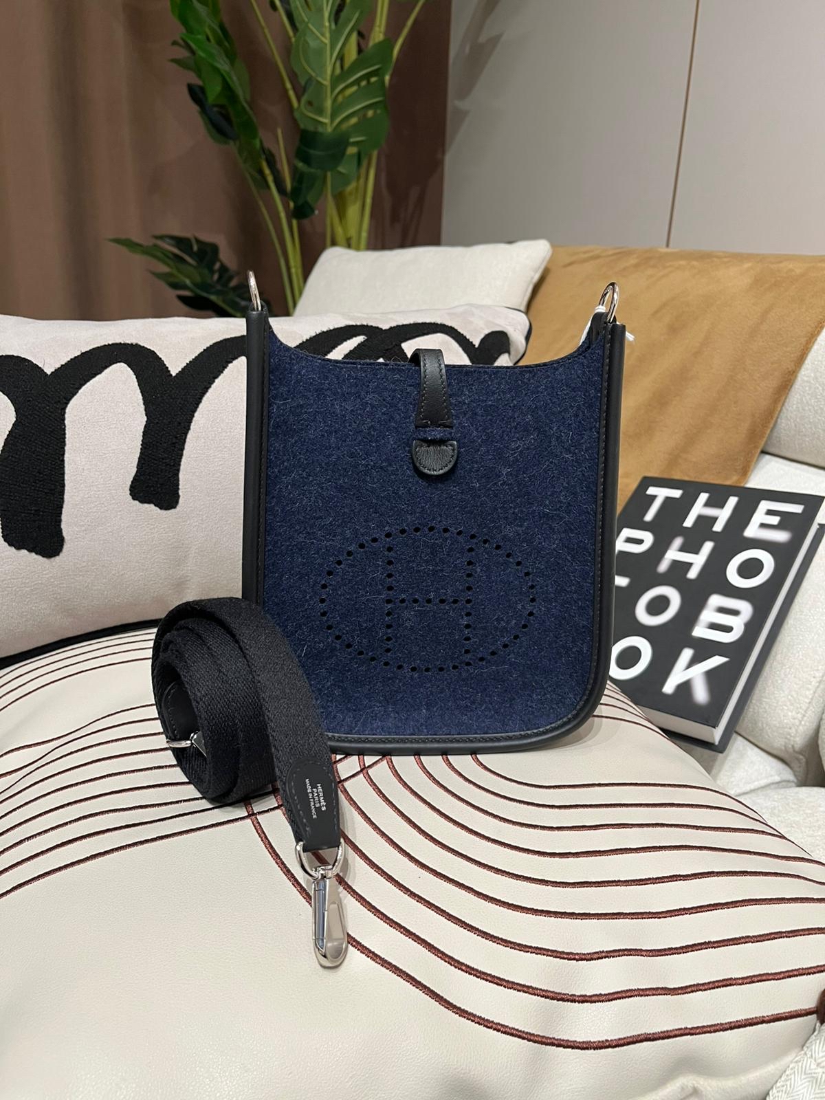 全新 HERMES Mini Evelyne 16 ,2Z 午夜藍 Bleu Nuit牛皮 Feutre 羊毛氈銀扣,STAMP Z , 100%Authentic,全新未使用品 ✅收據✅dust bag✅box 