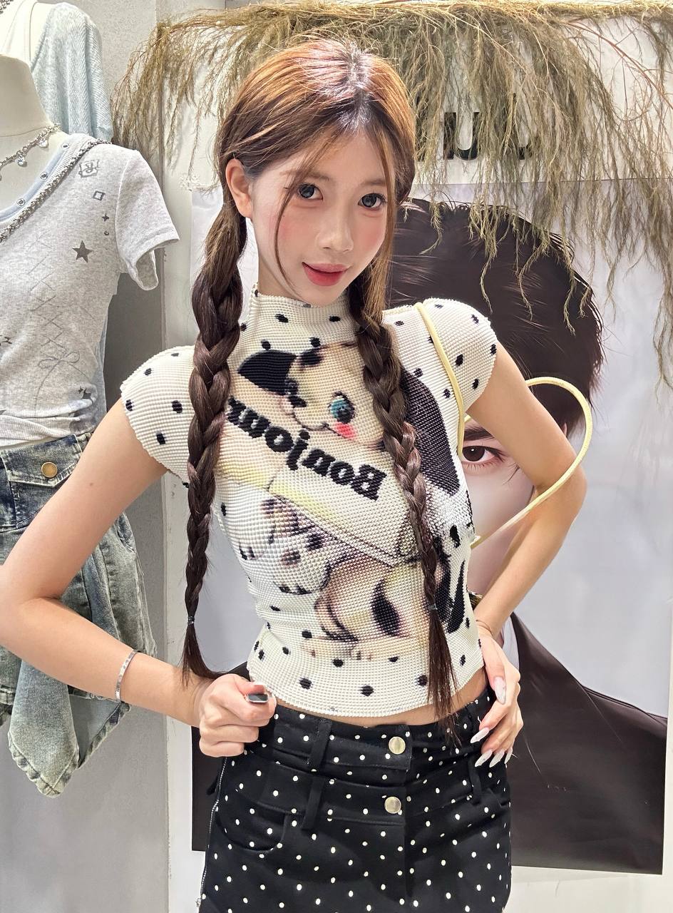 甜辣波点狗褶皱衫上衣 Spotted Dog Print Ruched Top