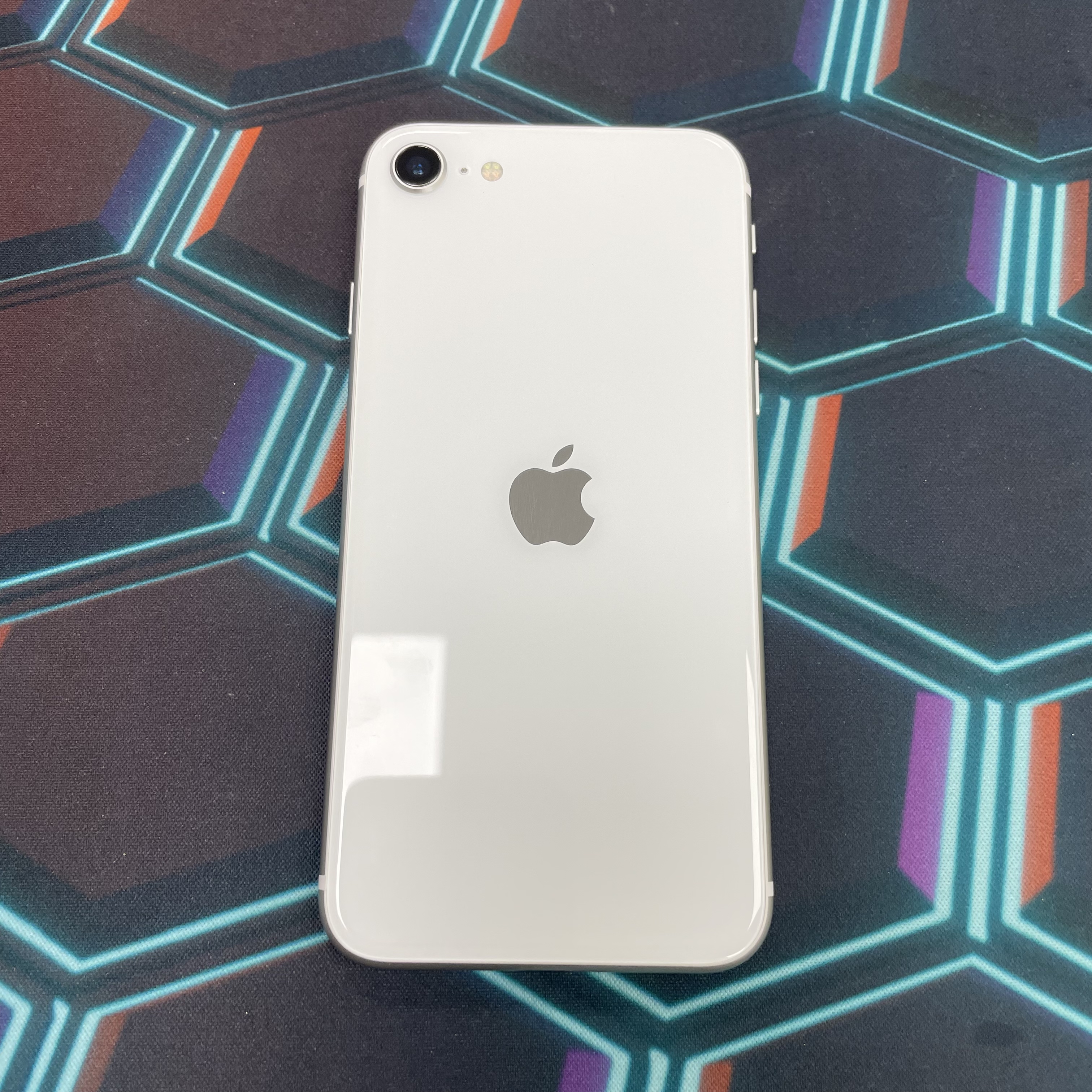 *7160 SE 2 勁靚機 128GB 電100 白色 white