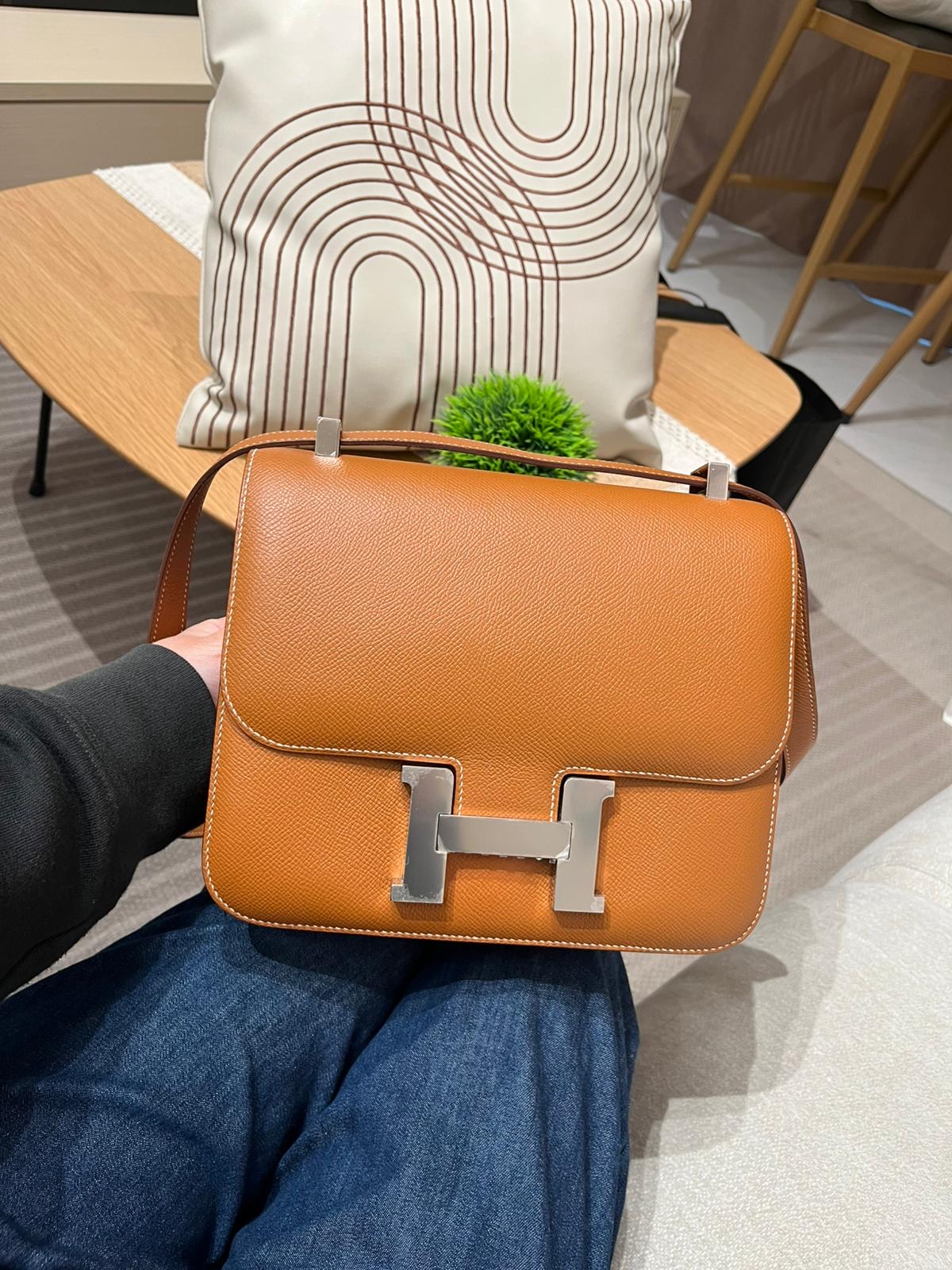 HERMES CONSTANCE 24, STAMP Z GOLD 銀扣，EPSOM牛皮，原裝貼 100%Authentic ,98%new ✅dust bag ✅box 