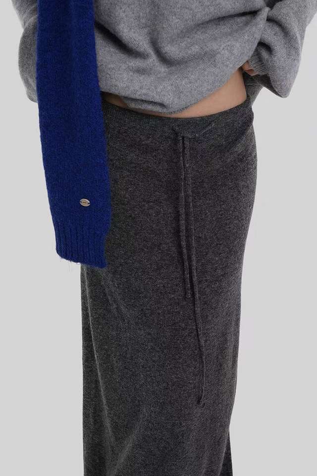 [𝙥𝙧𝙚-𝙤𝙧𝙙𝙚𝙧]日常舒適針織半身長裙(兩色入)