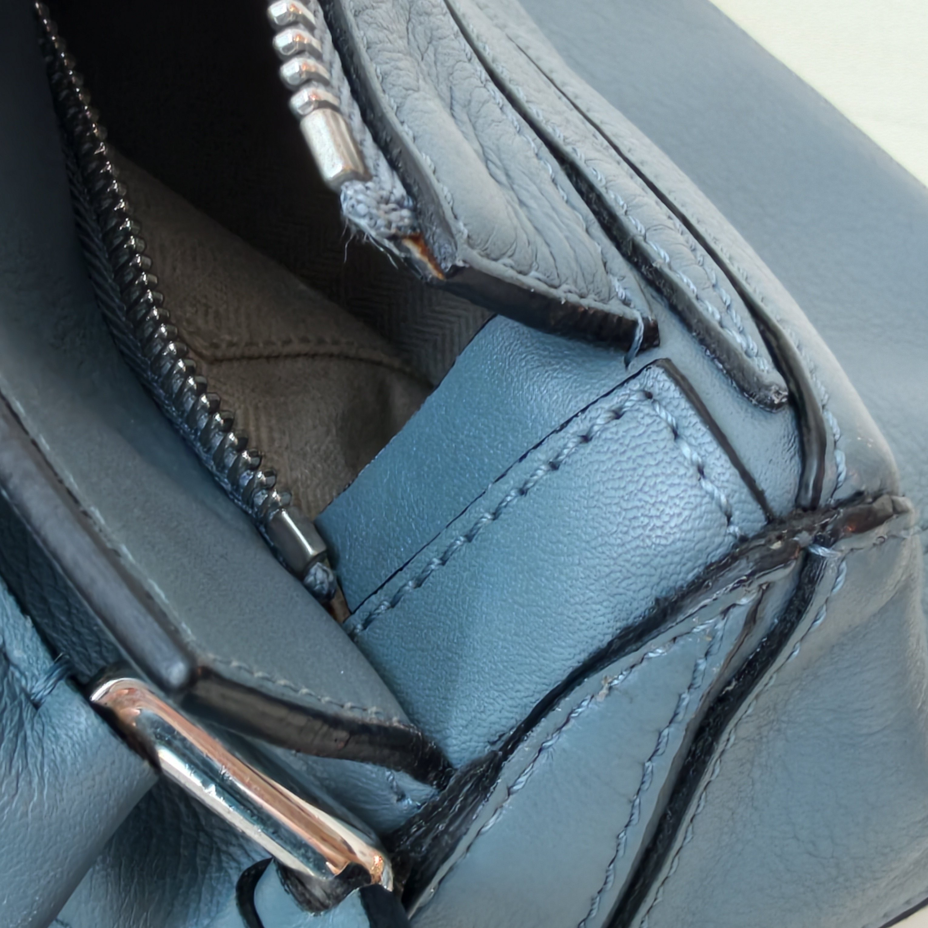 【預訂貨品】loewe 藍色 puzzle