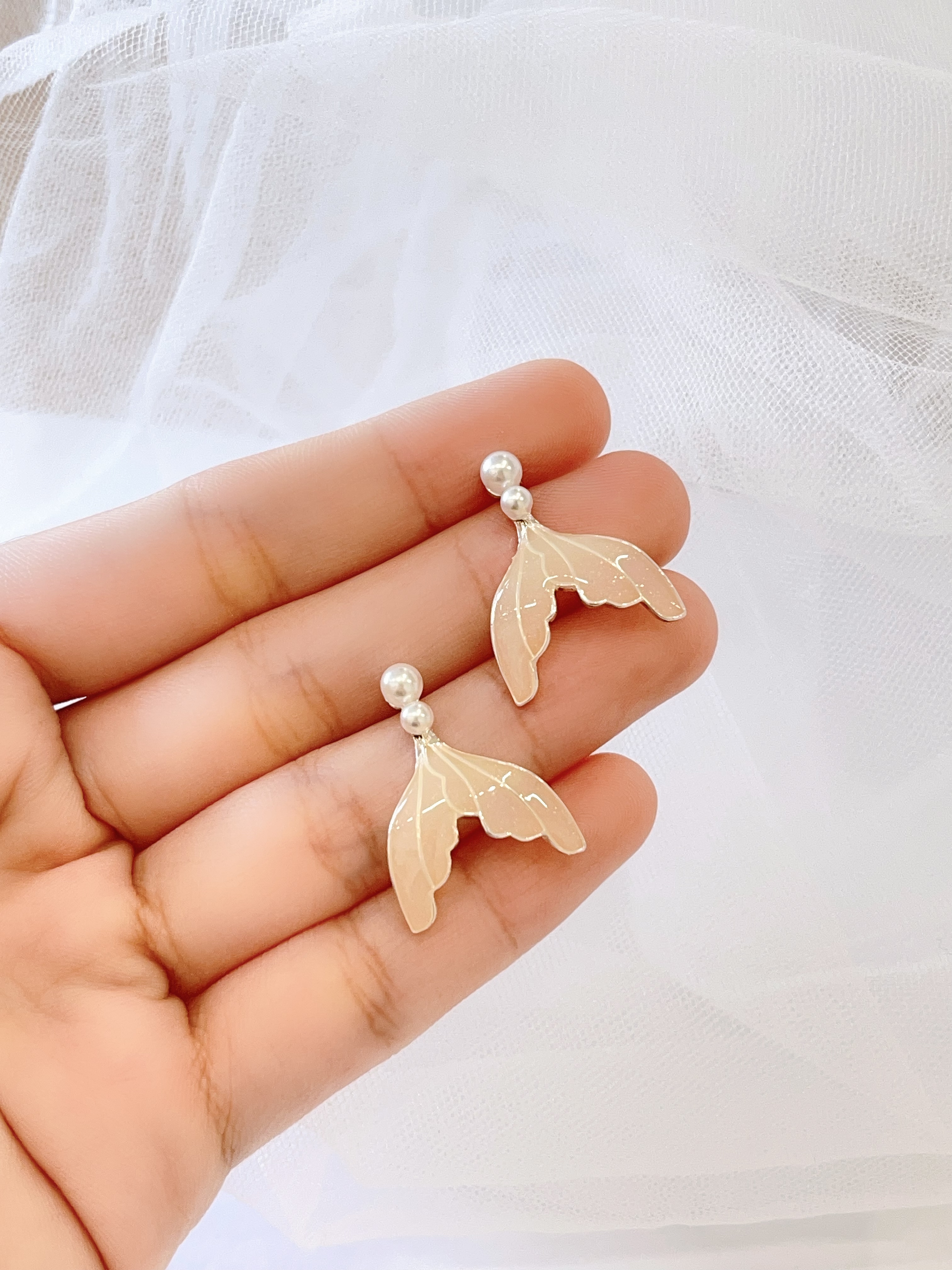 法式鱼尾珍珠耳环