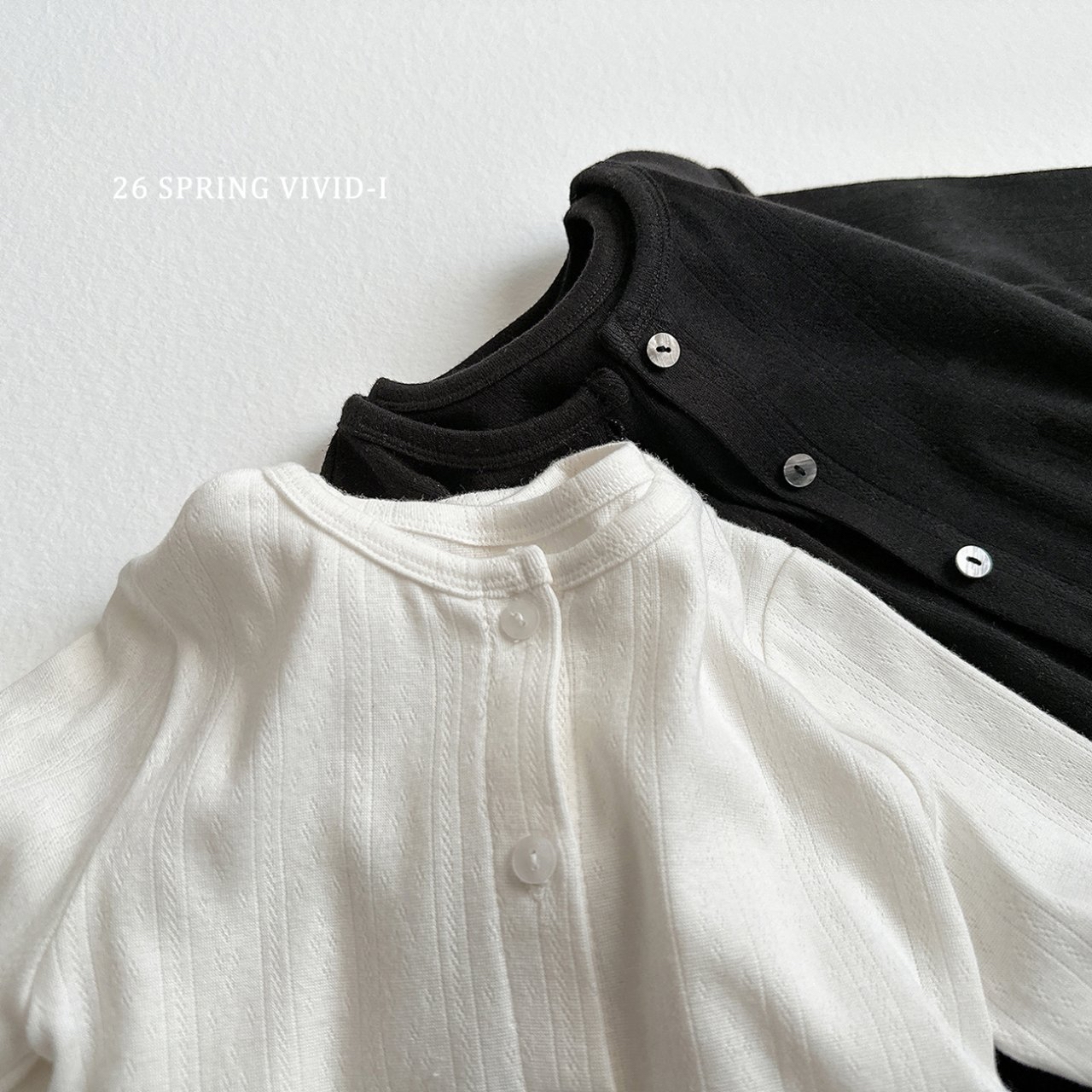 🌸預訂 韓國直送🌸🇰🇷VIVIDI兩色鏤空開襟外套上衣套裝