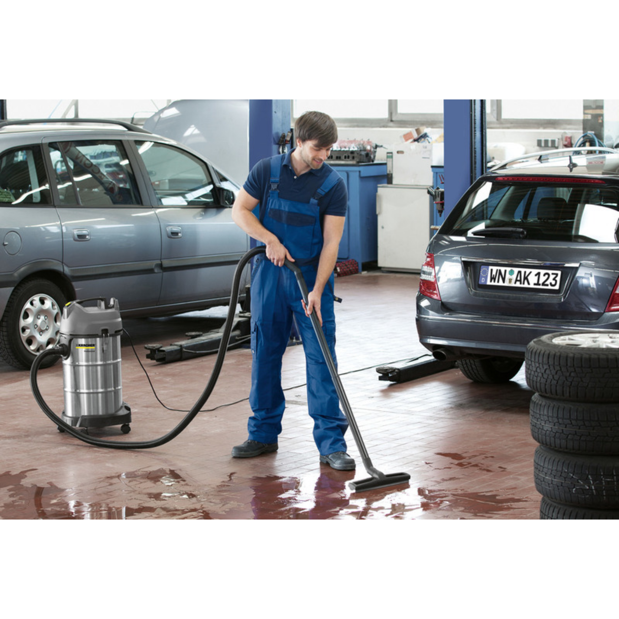 Karcher NT 38/1 Me Classic Wet & Dry Vacuum Cleaner (NT 38/1)