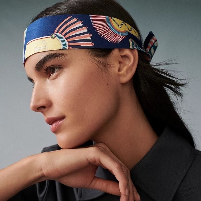 Hermes 全新🆕 100% 絲 Epaulettes de Gala圖案 Twilly