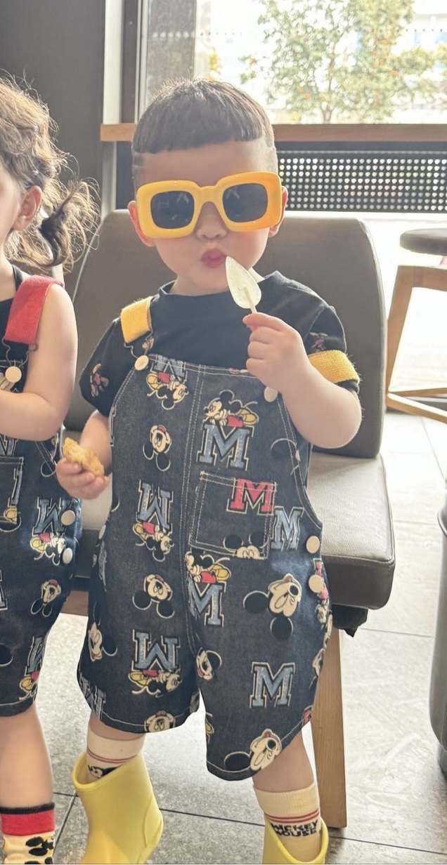 A0131 米奇背帶褲套裝（短袖上衣+背帶短褲）