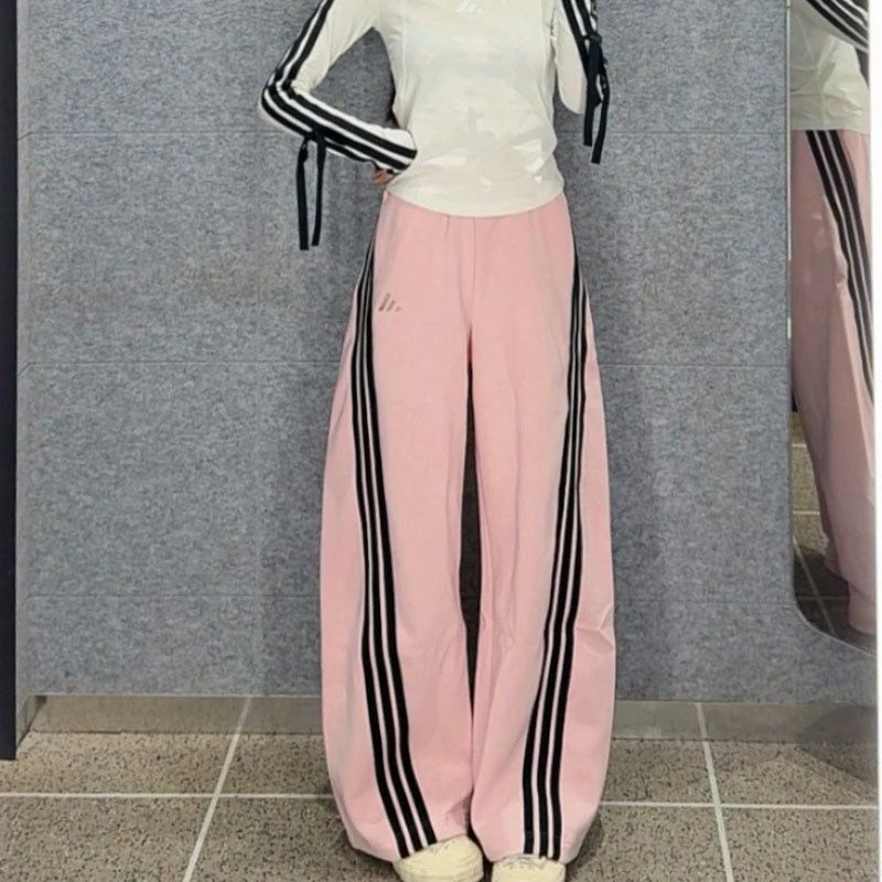 Adidas #KB7602$210條。