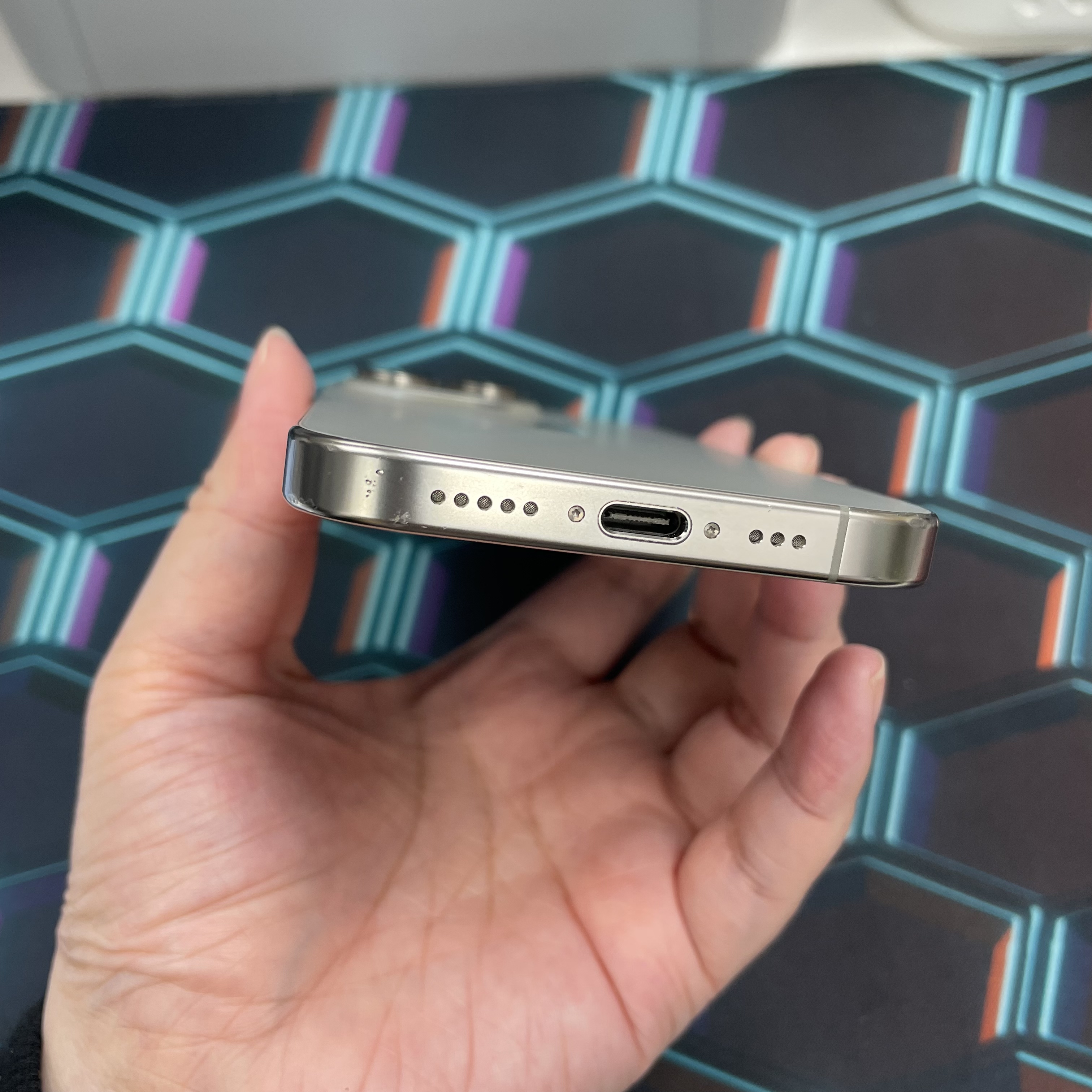 *5861 16 pro 靚機 128GB 電90 原色 gray