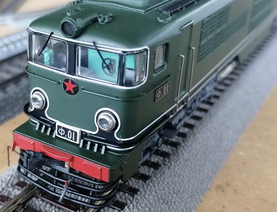 俄羅斯鐵人 俄羅斯 6Y2 博物館 F 型機車 HO 1:87 直流 21-MTC 銷釘 金屬 全新