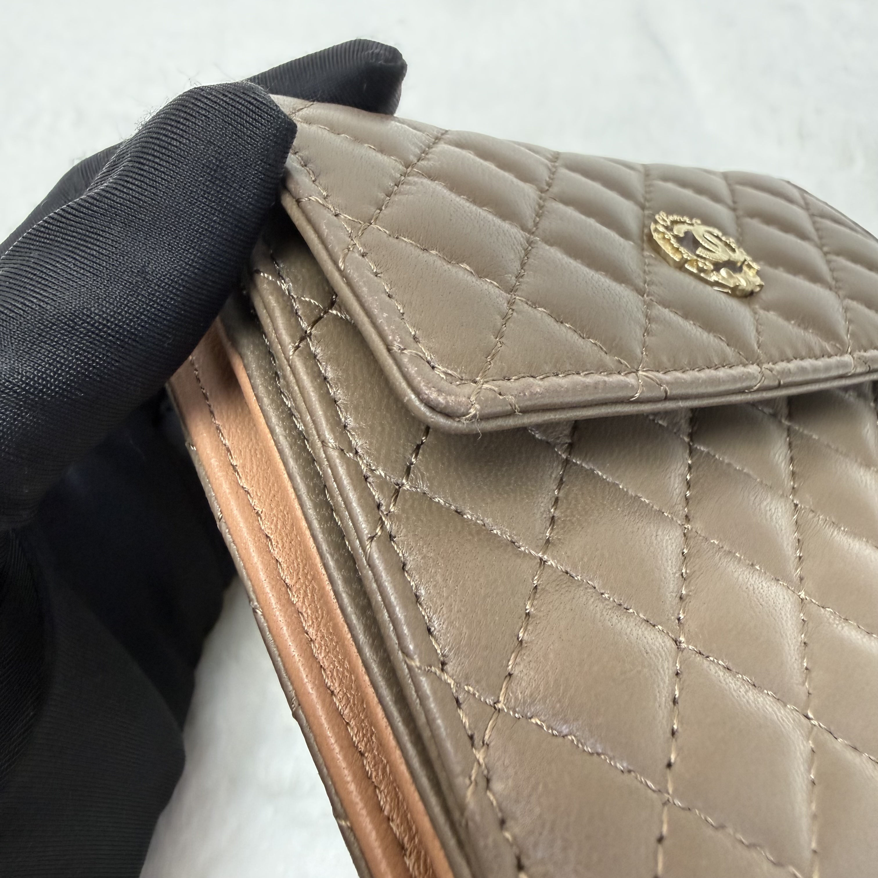 CHANEL香奈兒卡包 方形半口蓋錢包 駝色金扣 菱格紋羊皮零錢包 