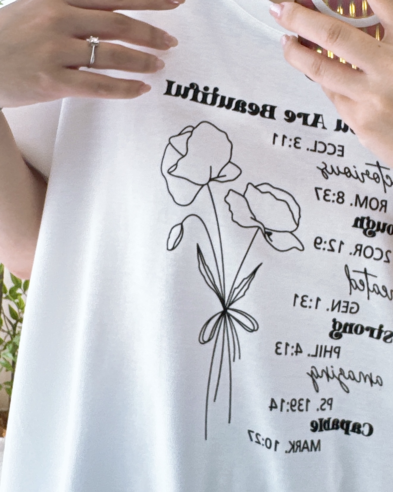 超美珍珠棉英字上衣 2色