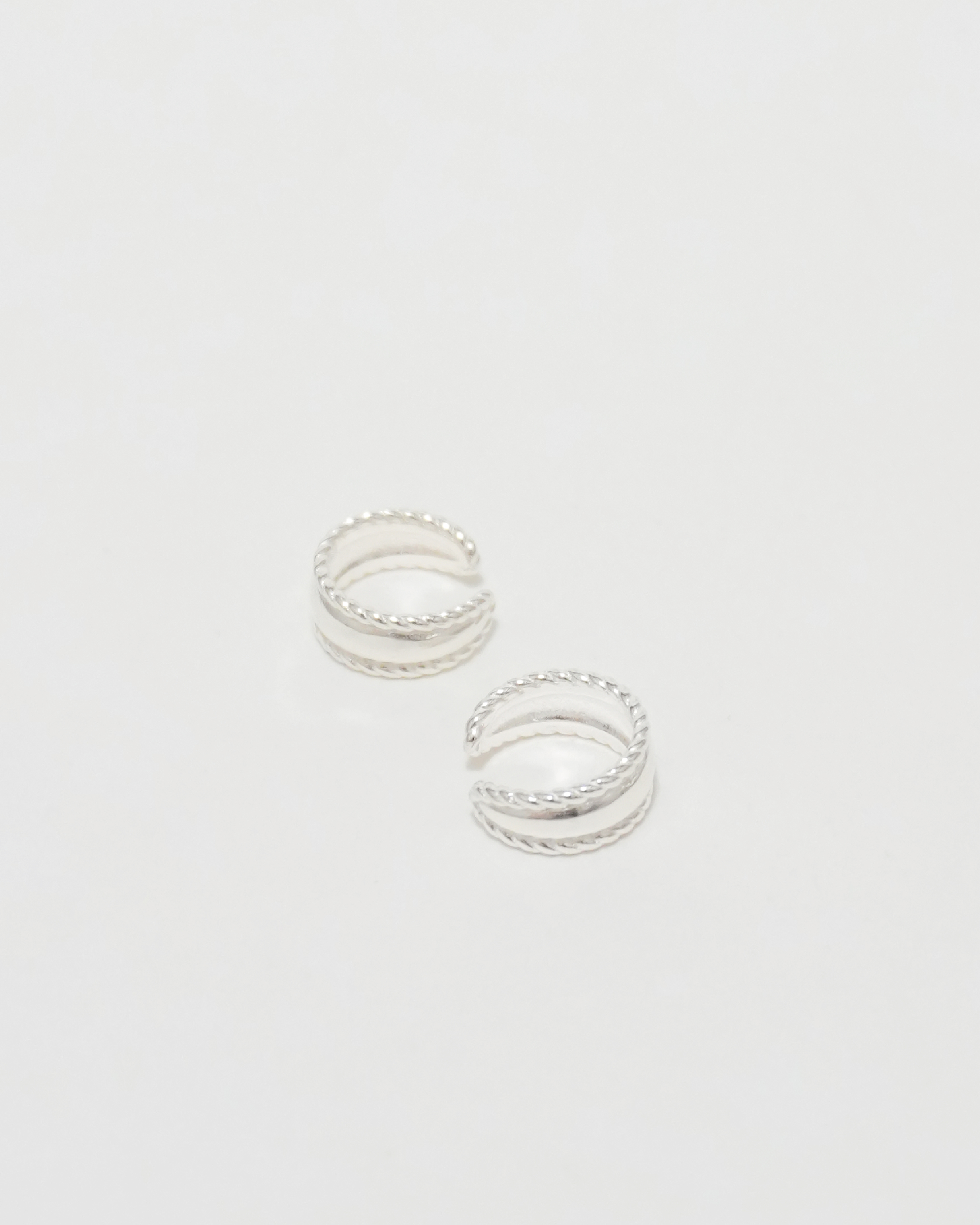 Twisted Curved Ear Cuff