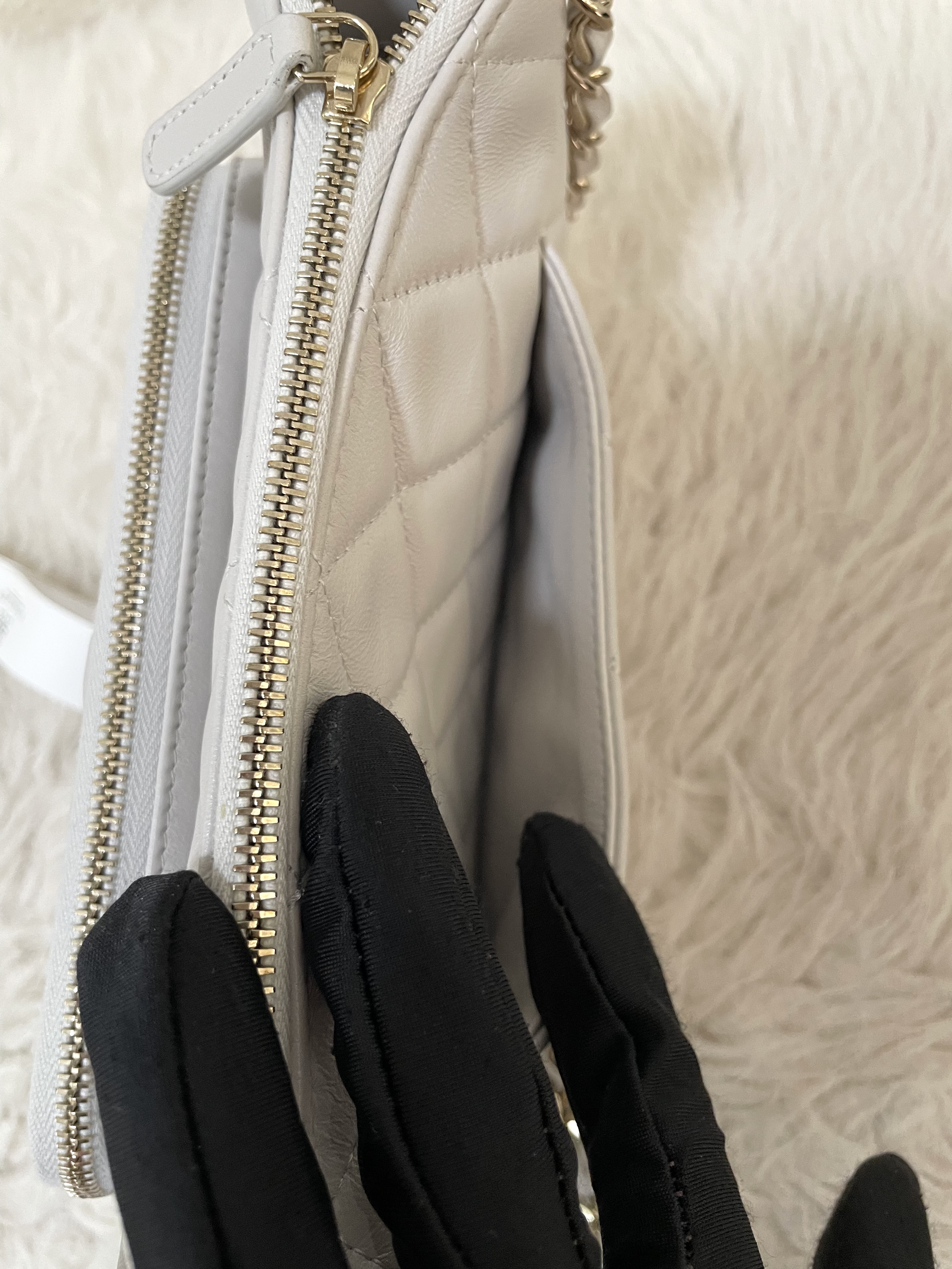 Pre-owned Chanel camera bag/ Product Code: 26031007