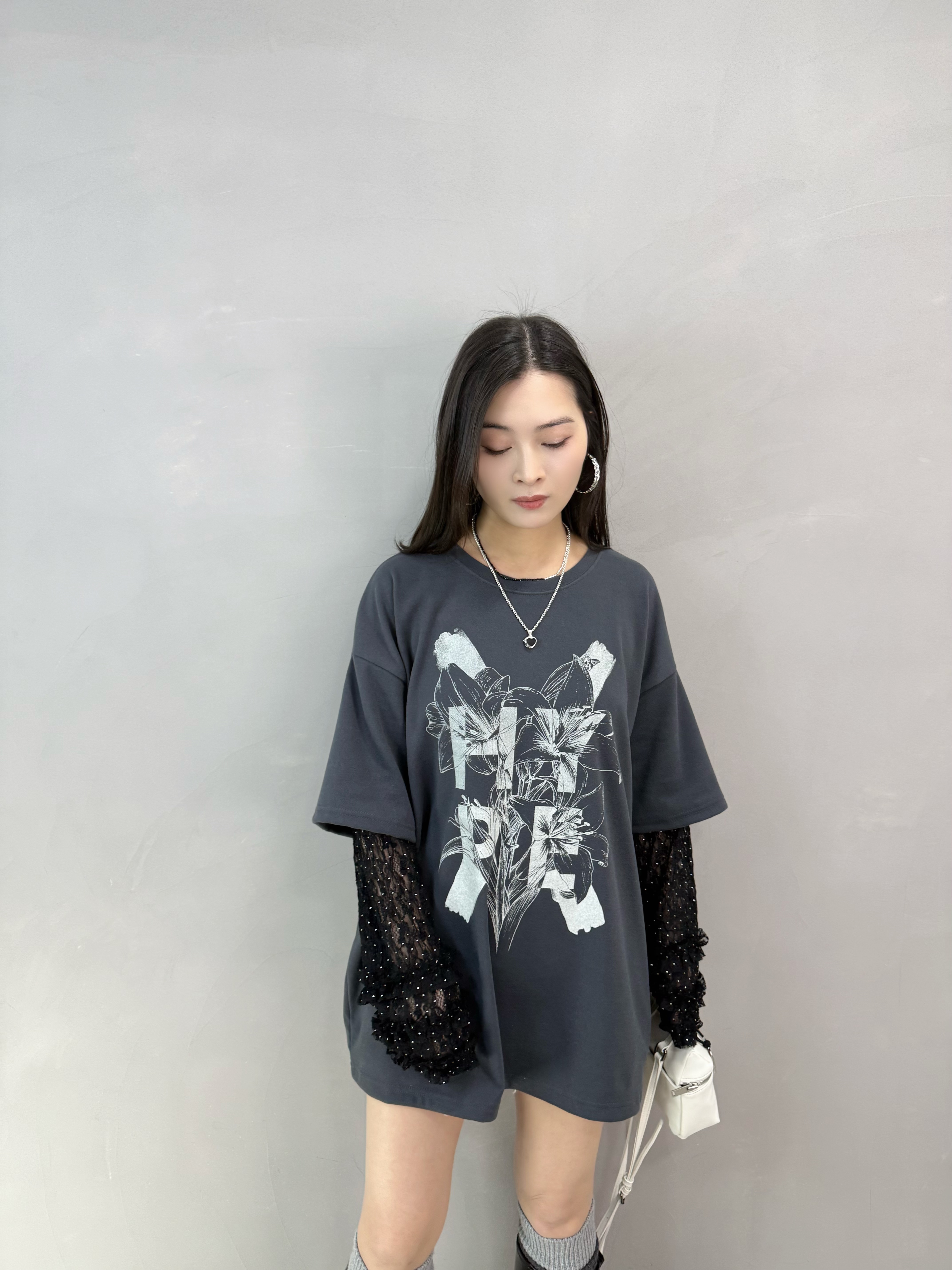 E68 lace袖花花print tee