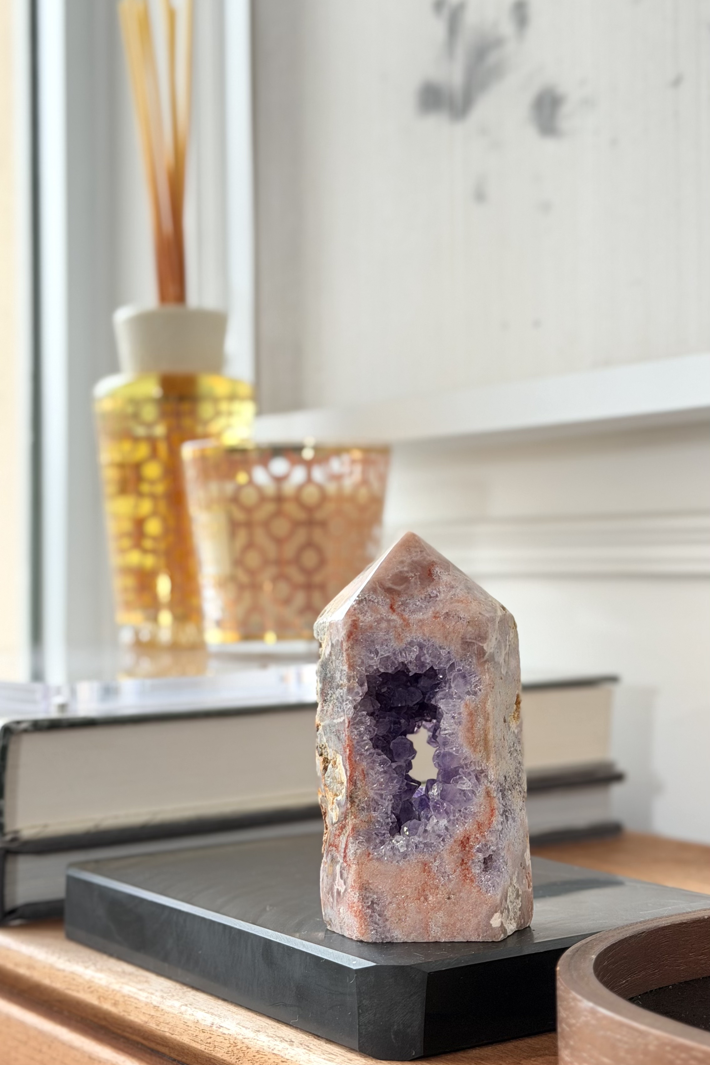 ༒10.2cm粉紅紫水晶 共生紫晶洞 晶牙六角柱༒ PA.6808C30GMm8-RA22*9js