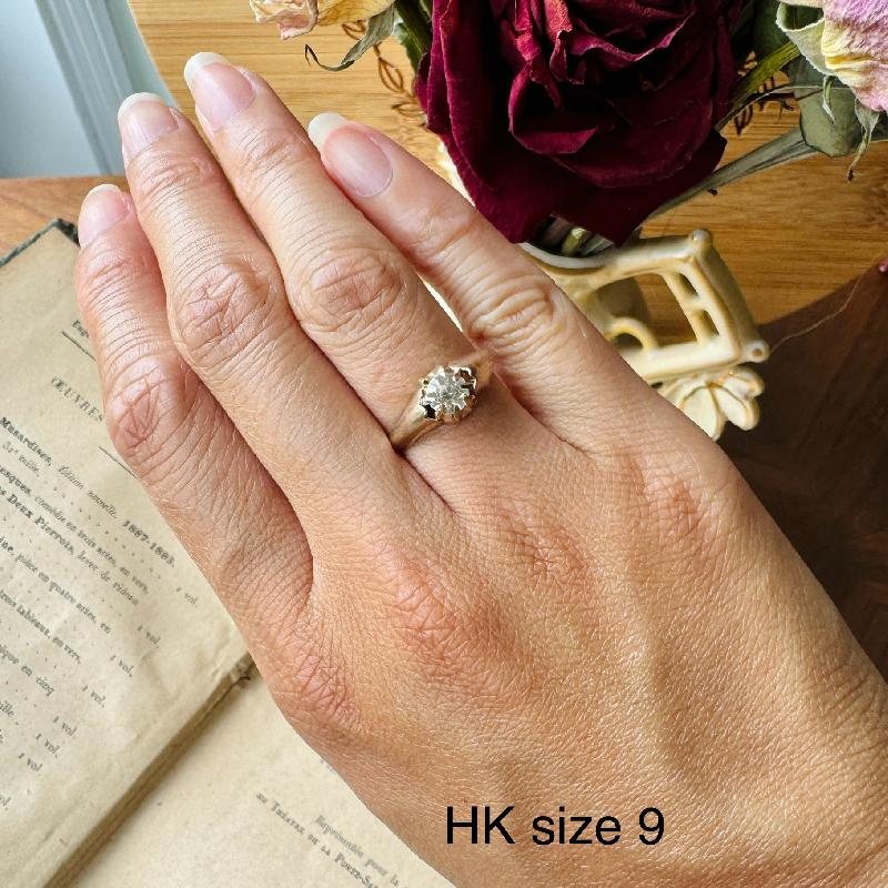 New Old Stock - Post-War C.a. 1950s Handcraft / Made in Czechoslovakia Vintage Glass Brass Alloy Ring - Various Size (B094)