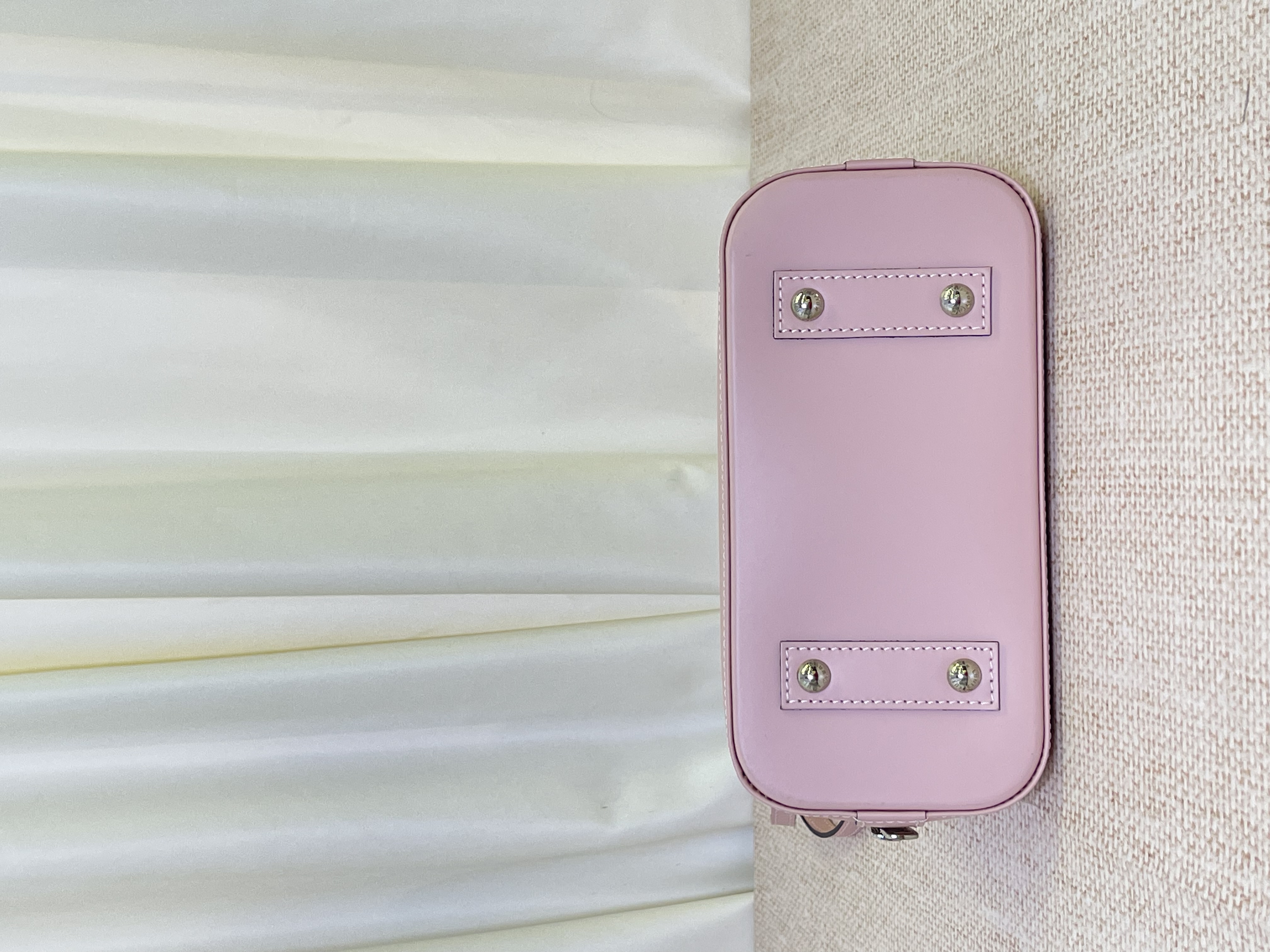 Pre owned Louis Vuitton Epi Alma BB / Product Code: 26031103