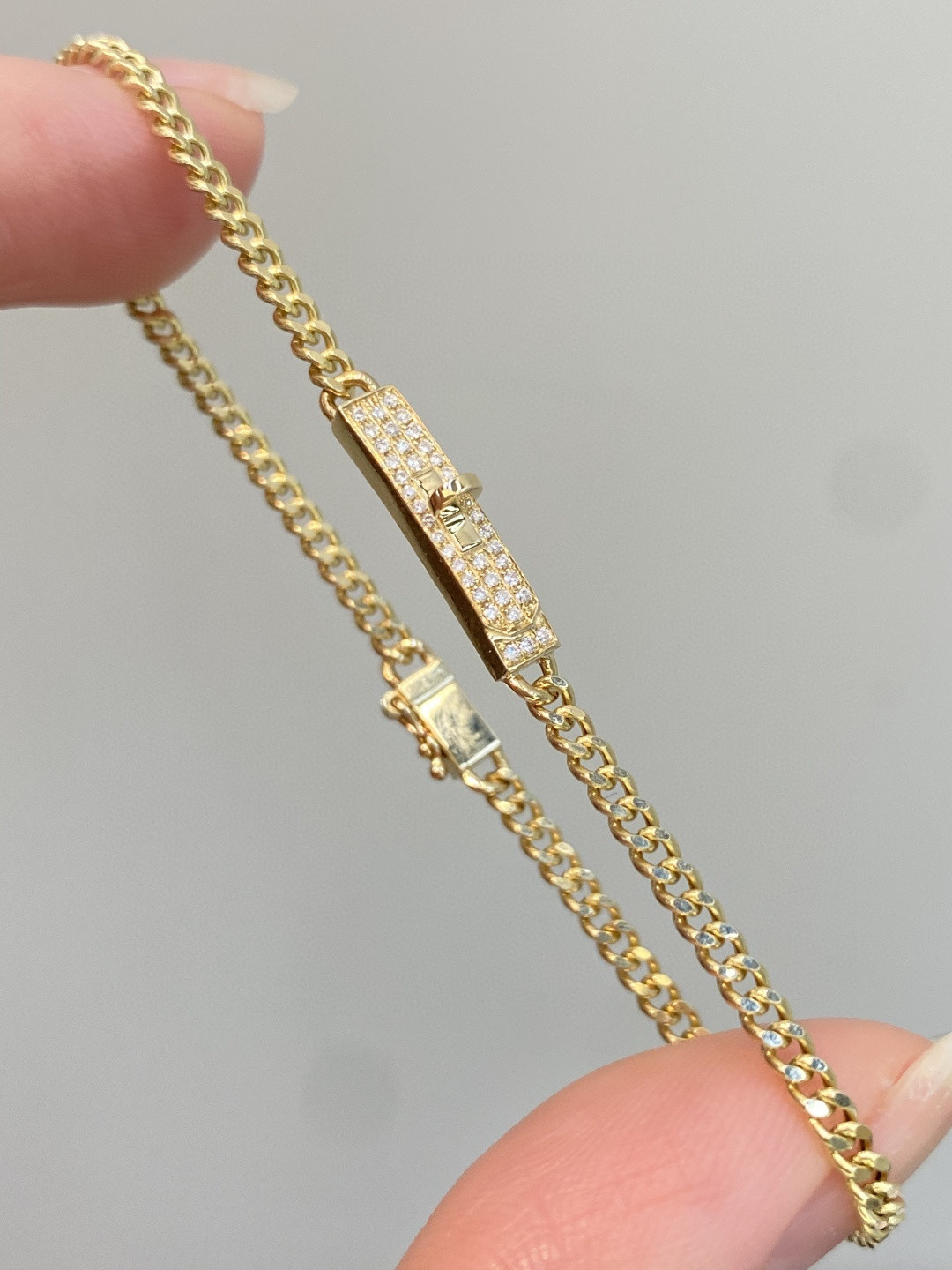 18K Diamond Bracelet 