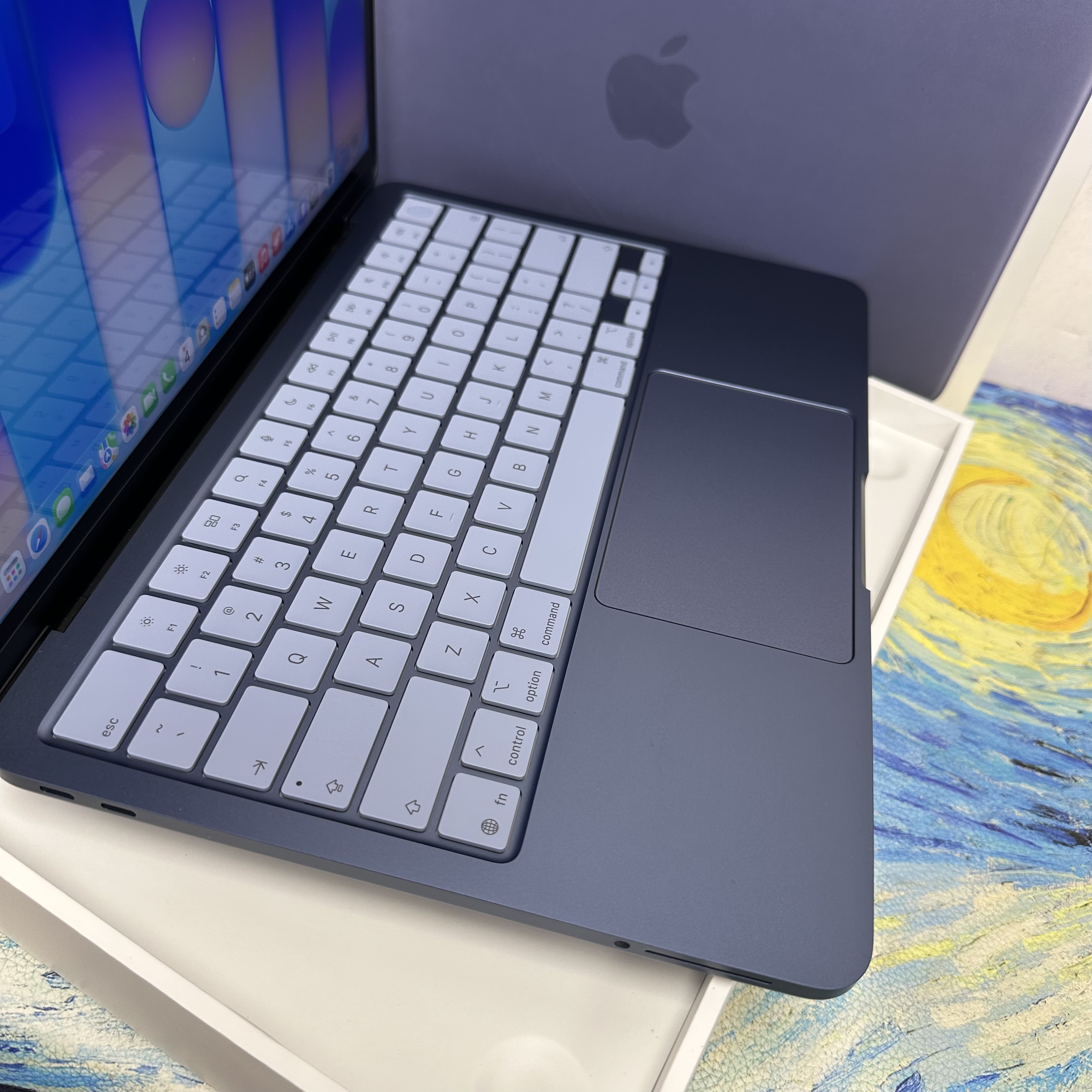 APPLE  MacBook Neo A18 Pro CPU/ 8GB Ram/512GB SSD/5核心GPU/Liquid Retina Mon/13吋/藍色💙粉紅色🩷/Gaming Laptop / Notebook / 超強續航能力/文書機 / 畫圖 / 剪片 / Movie / Netflix 