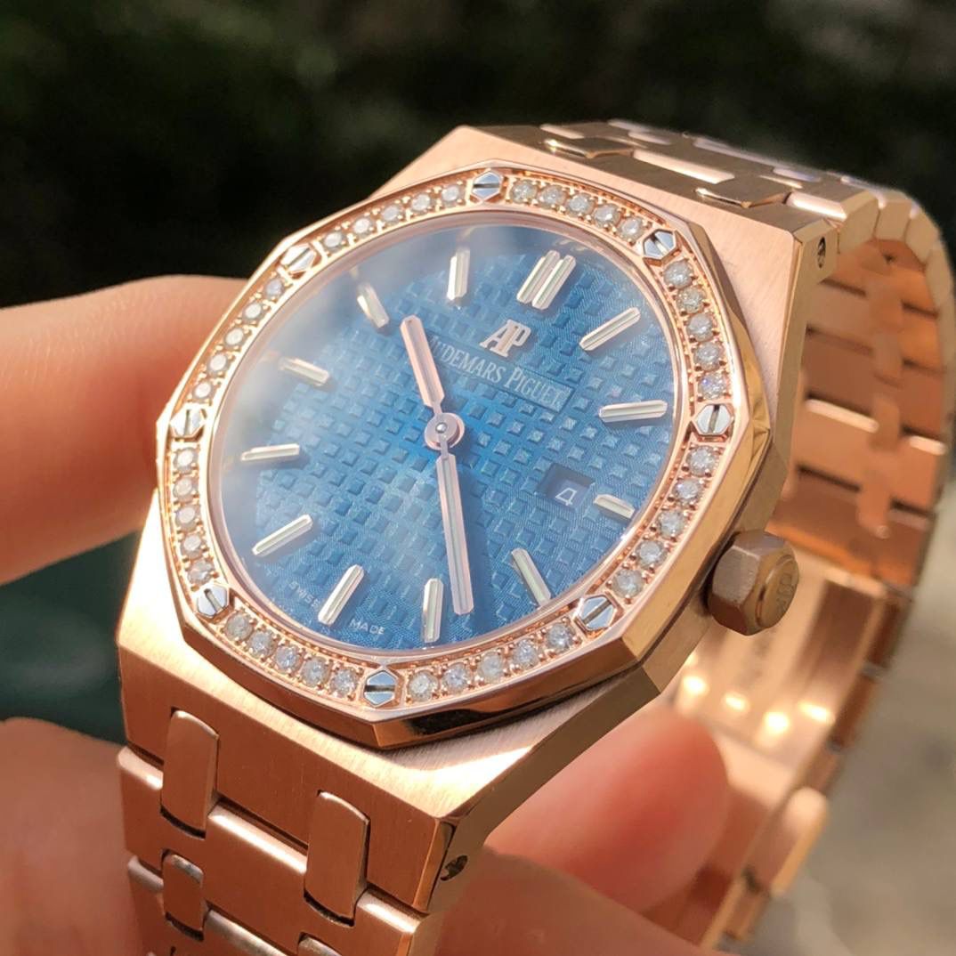 爱彼皇家橡树系列玫瑰金镶钻女士腕表