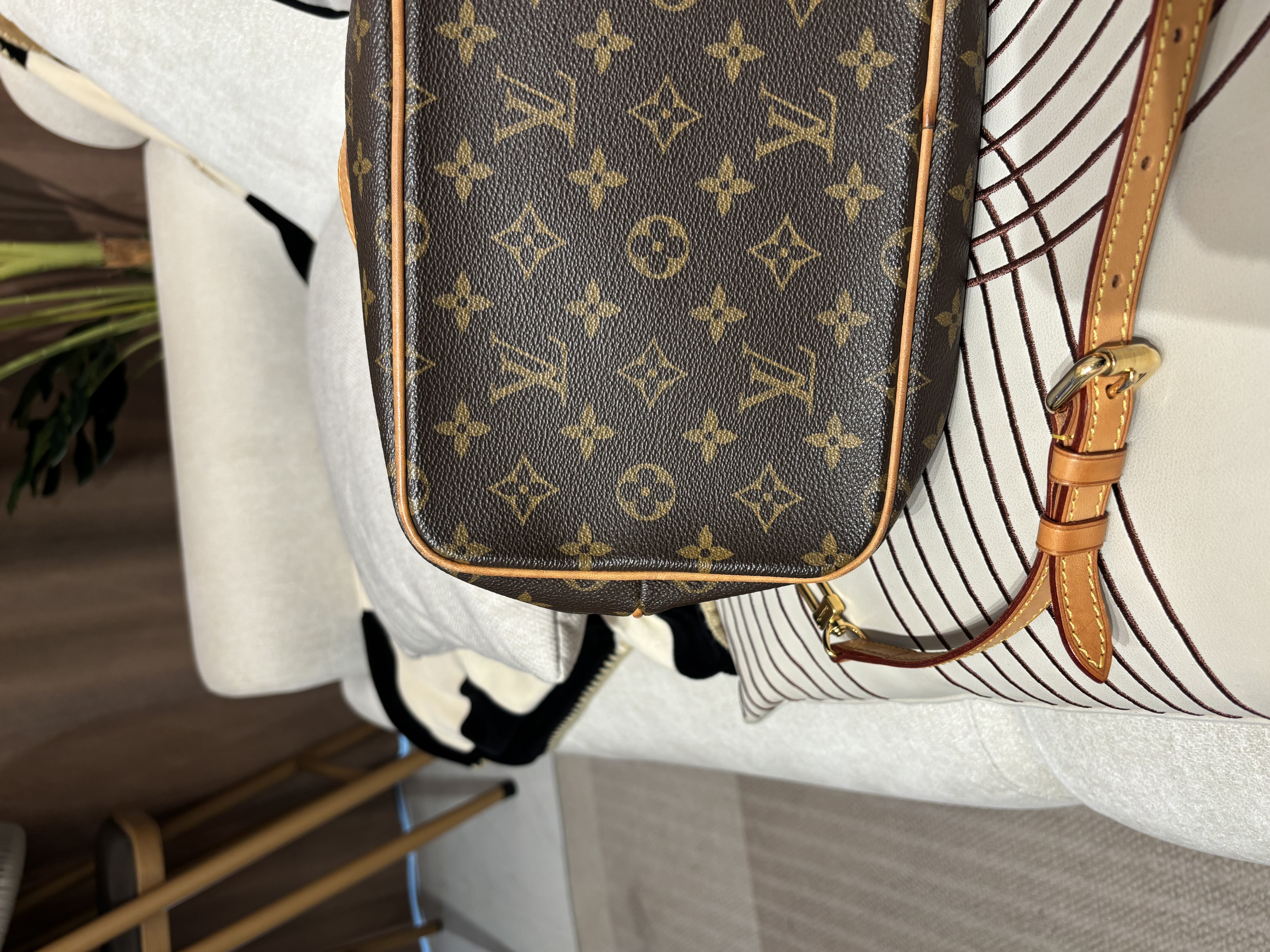 Lv Palermo pm 2way bag monogram 100%Authentic, 90%new