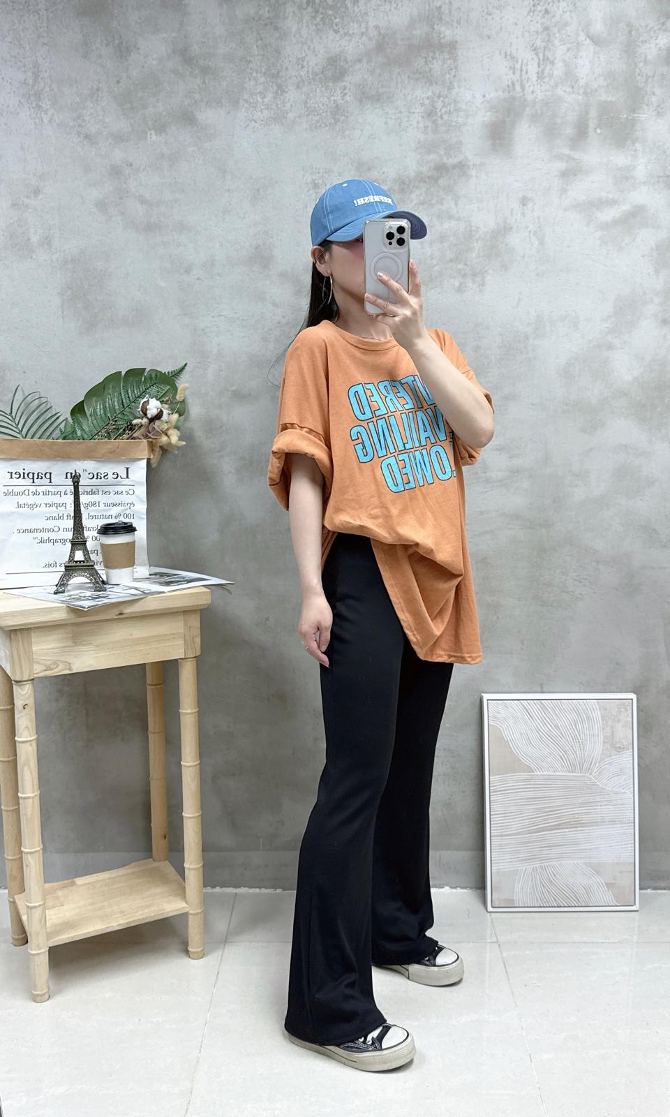 G04 擦色英文字Tee