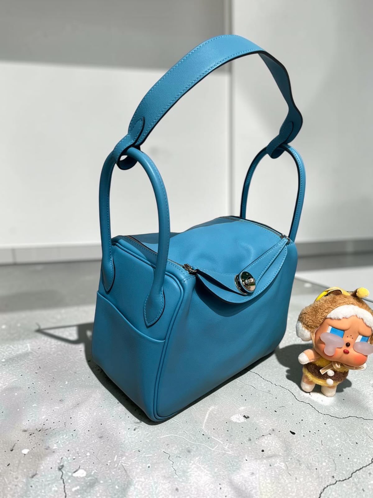 Hermes Lindy 26, Stamp D P3 Bleu Nord 北方藍100%Authentic,98%new  ✅dust bag ✅box