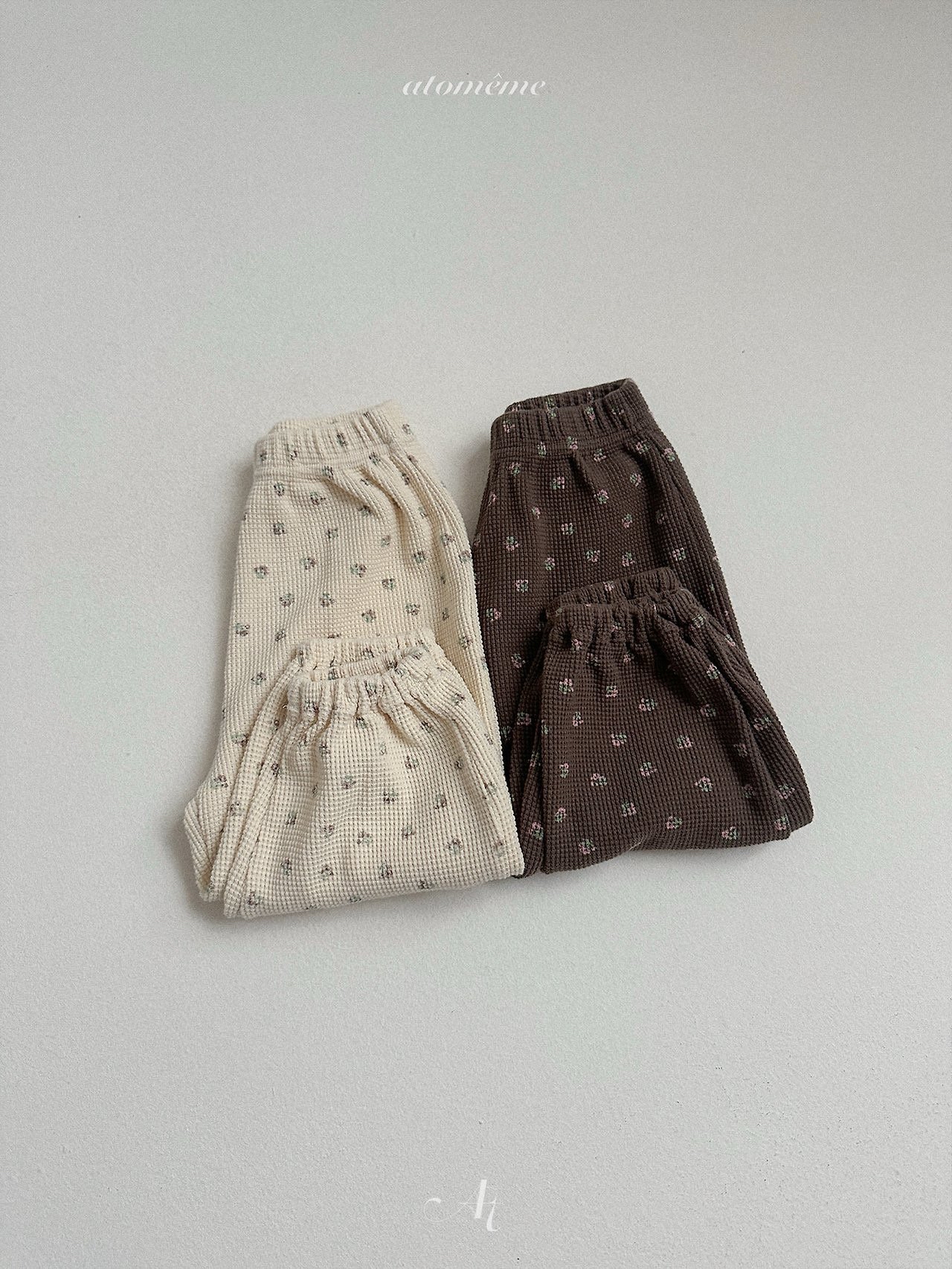 Atomeme | Latte pants