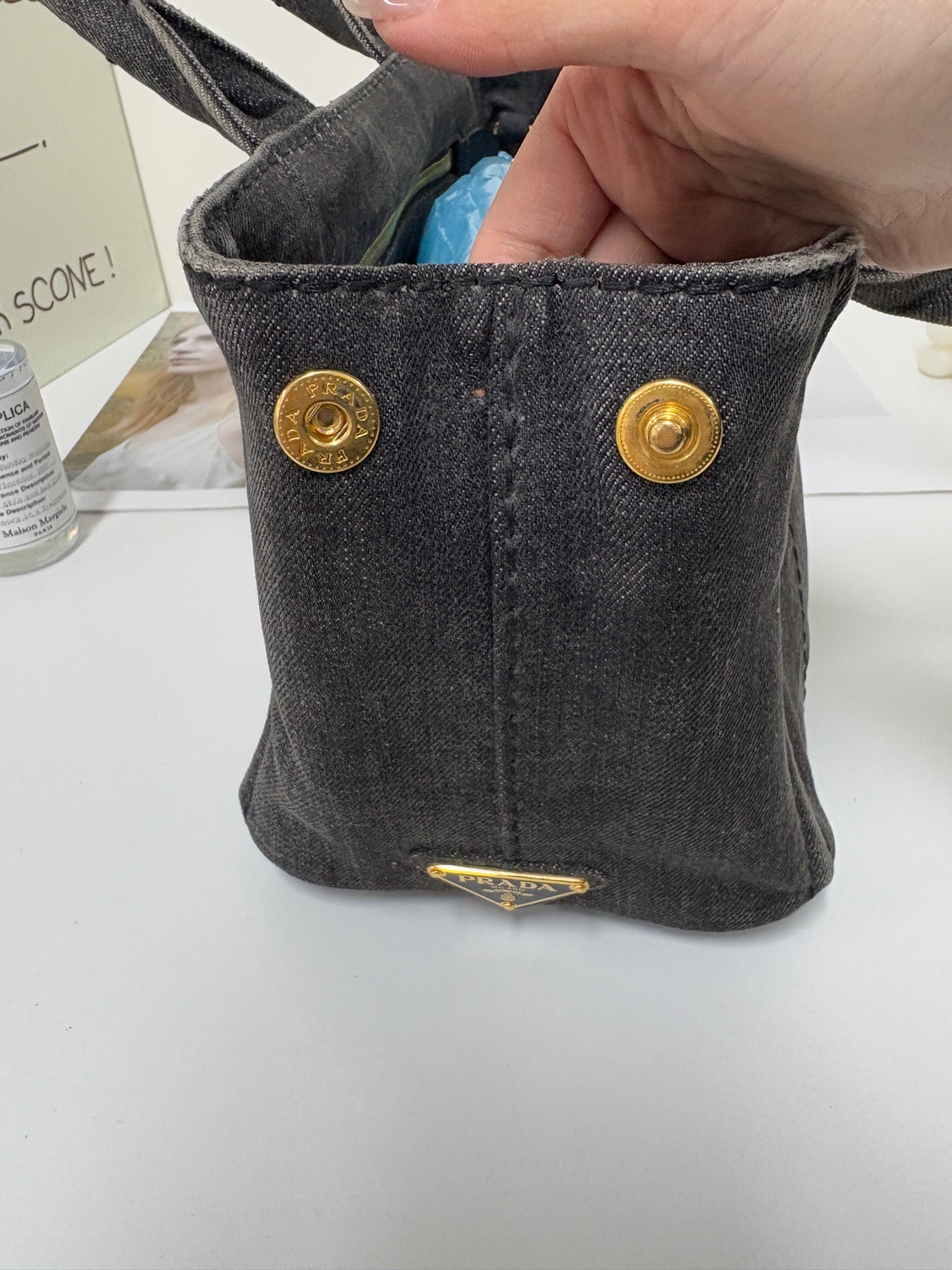 【預訂貨品】Prada黑色牛仔沙灘包